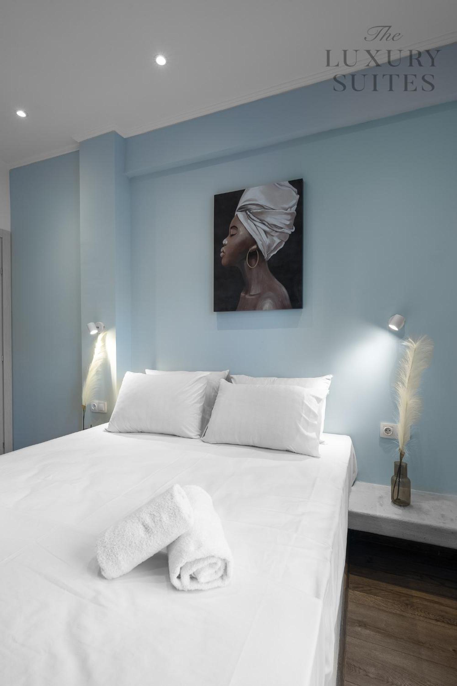 Two-Bedroom Apartment - Photo 18