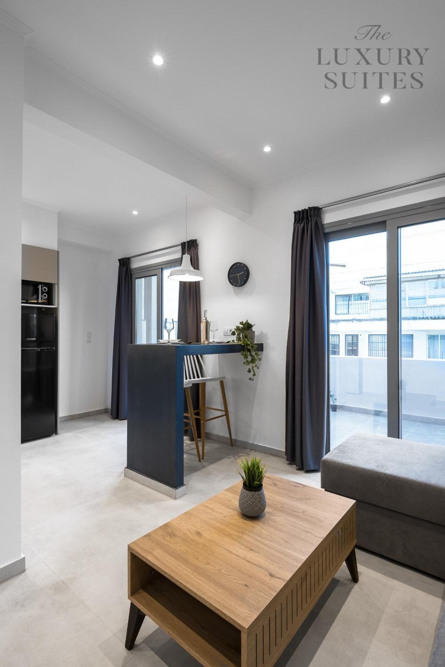 Two-Bedroom Apartment - Photo 2