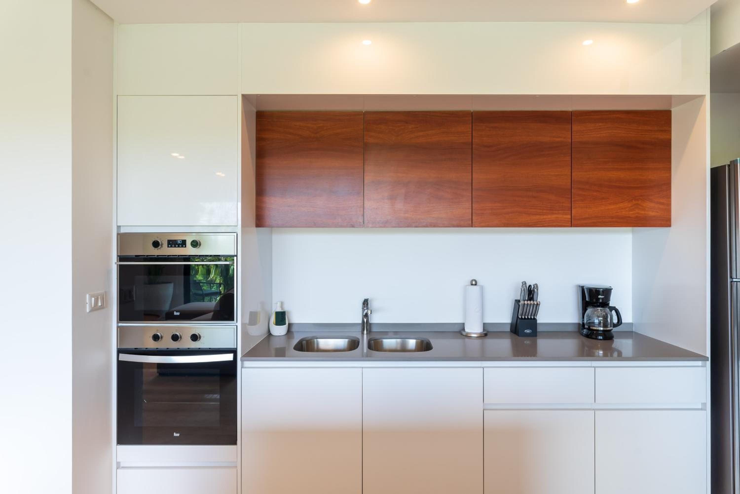 Three-Bedroom Apartment - Photo 48