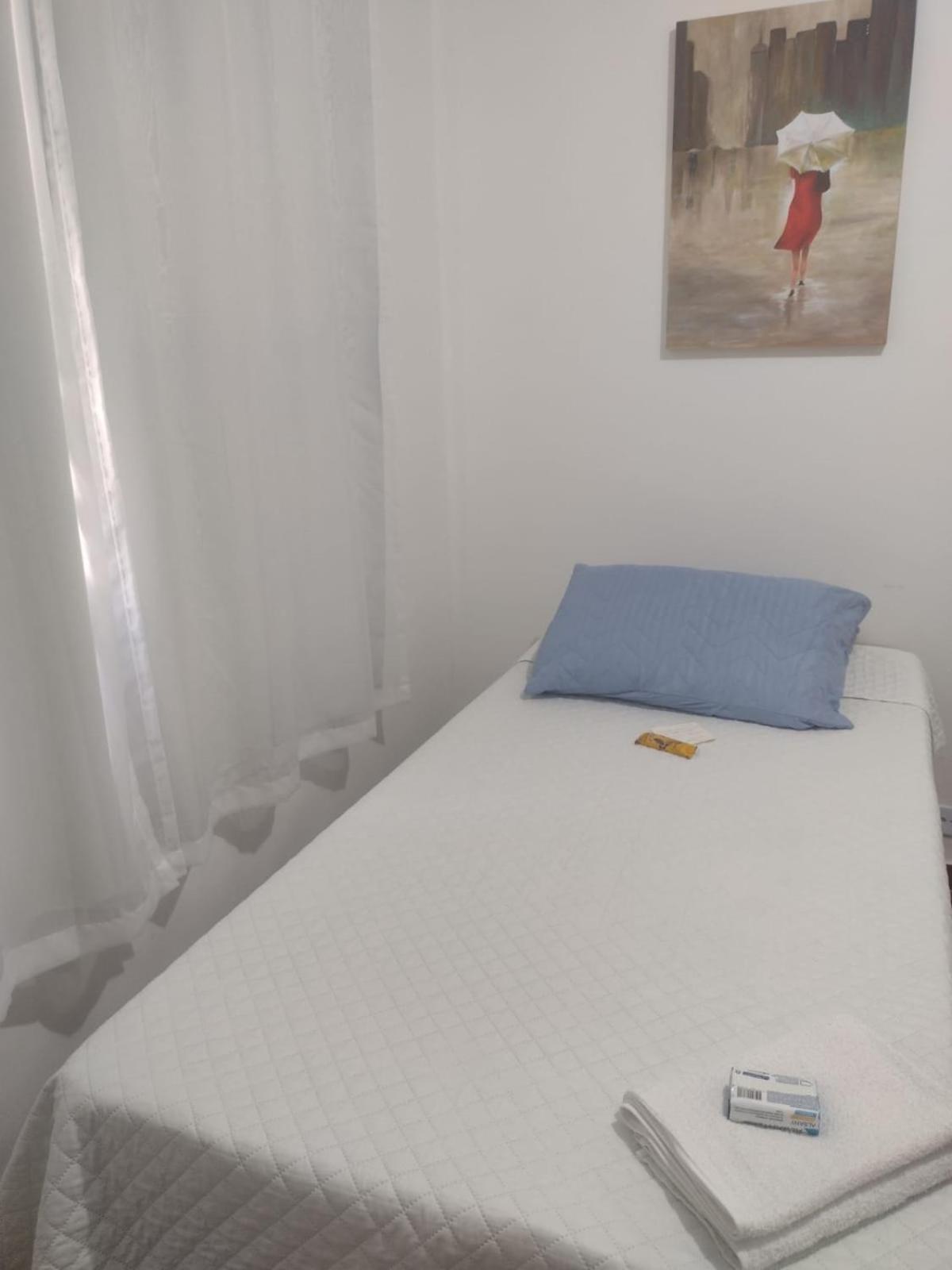 Twin Room with Shared Bathroom photo 1