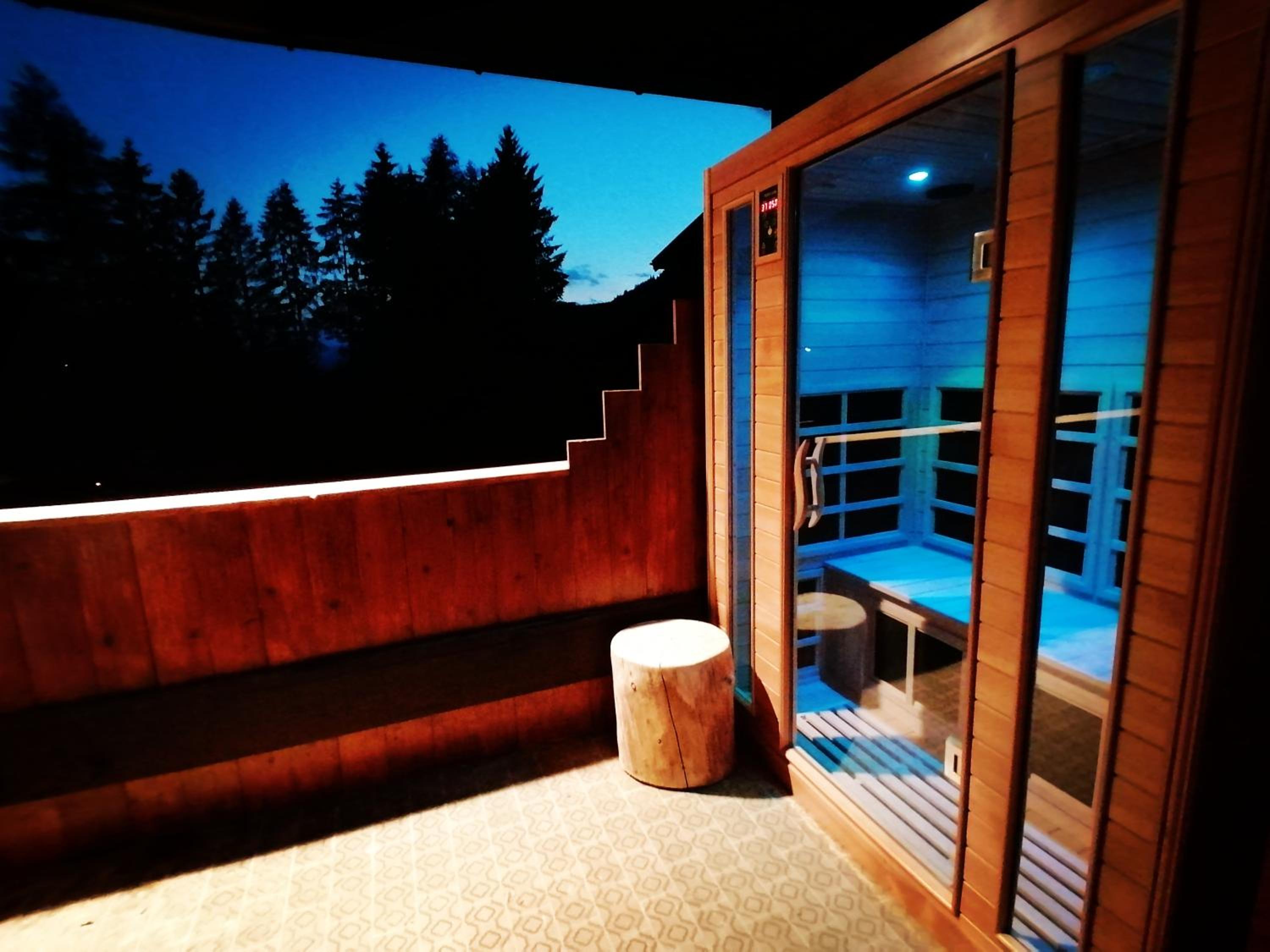 Superior Triple Room photo 3
