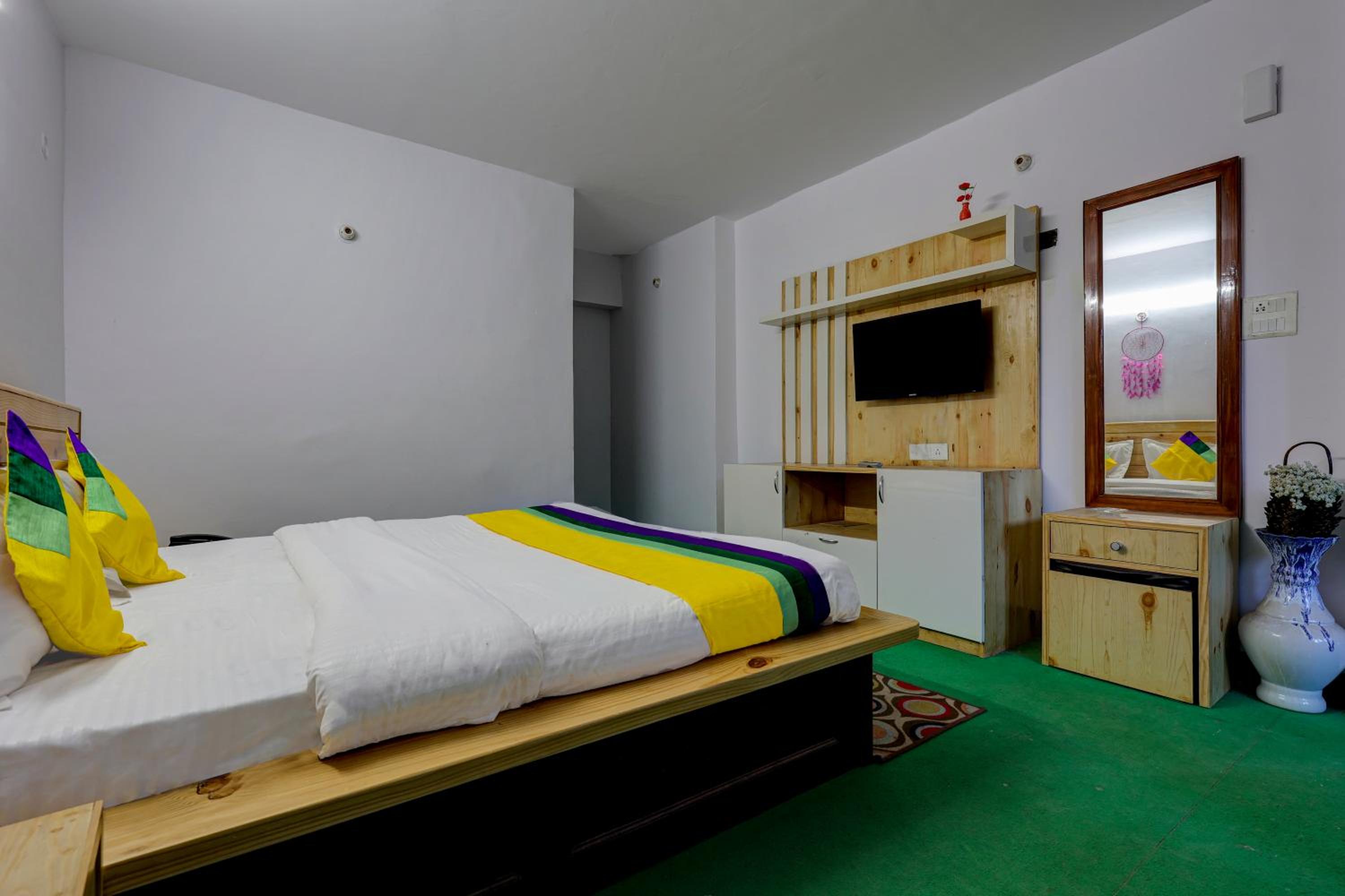 Deluxe Double Room photo 3