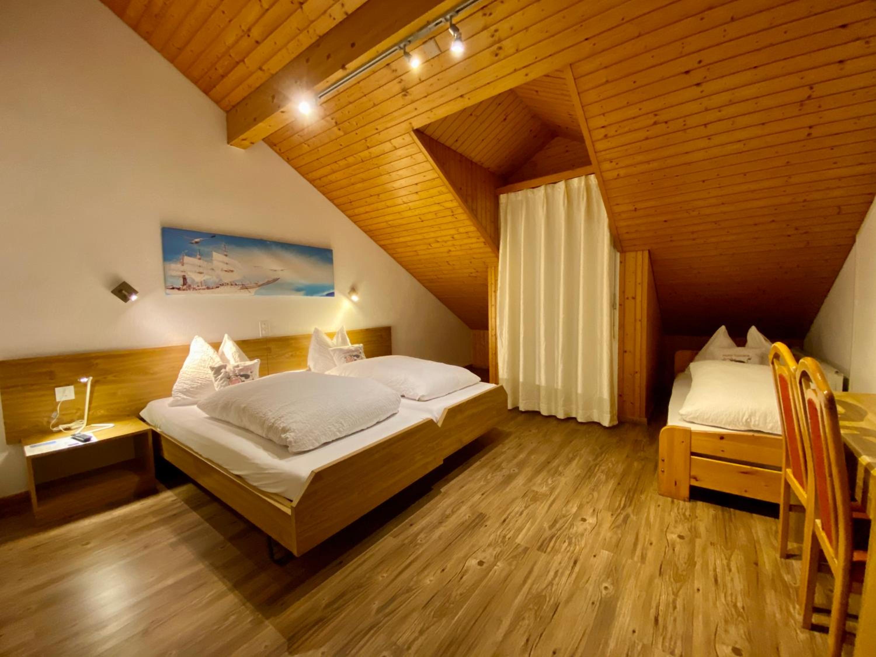 Standard Triple Room with Air Conditioning - Attic - Photo 2