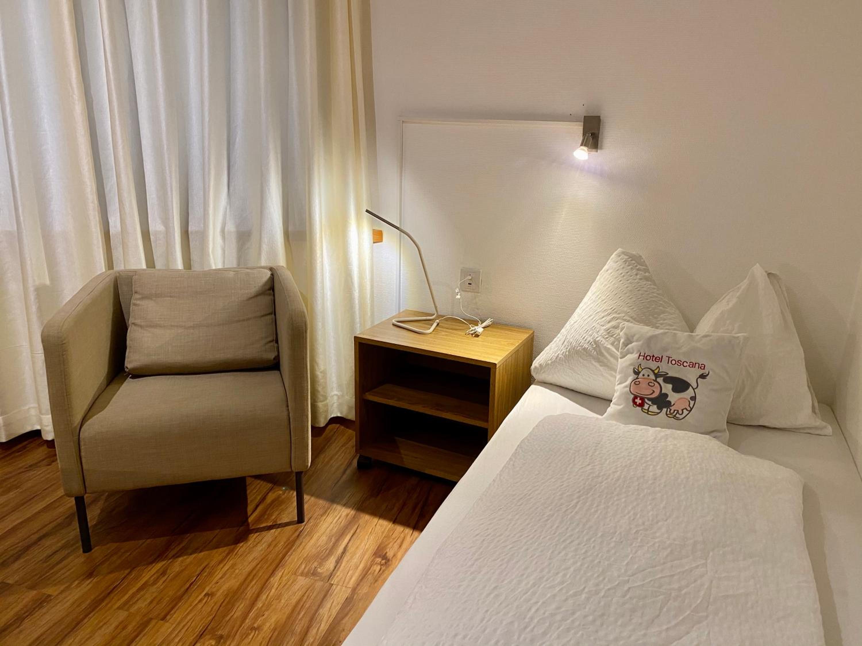 Quadruple Room - Photo 7