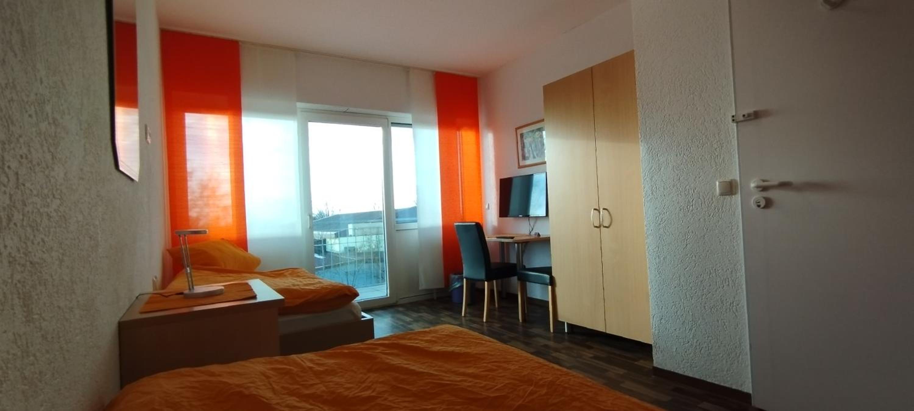 Twin Room with Balcony photo 3