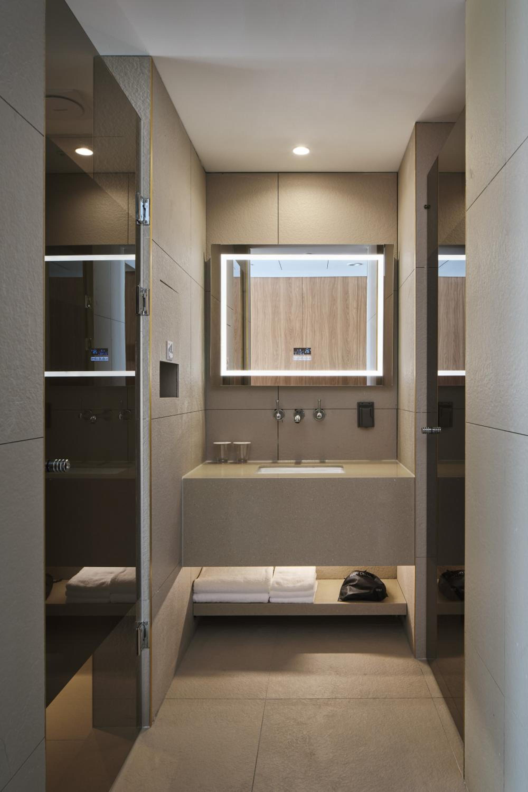 Family Twin Room - Photo 4