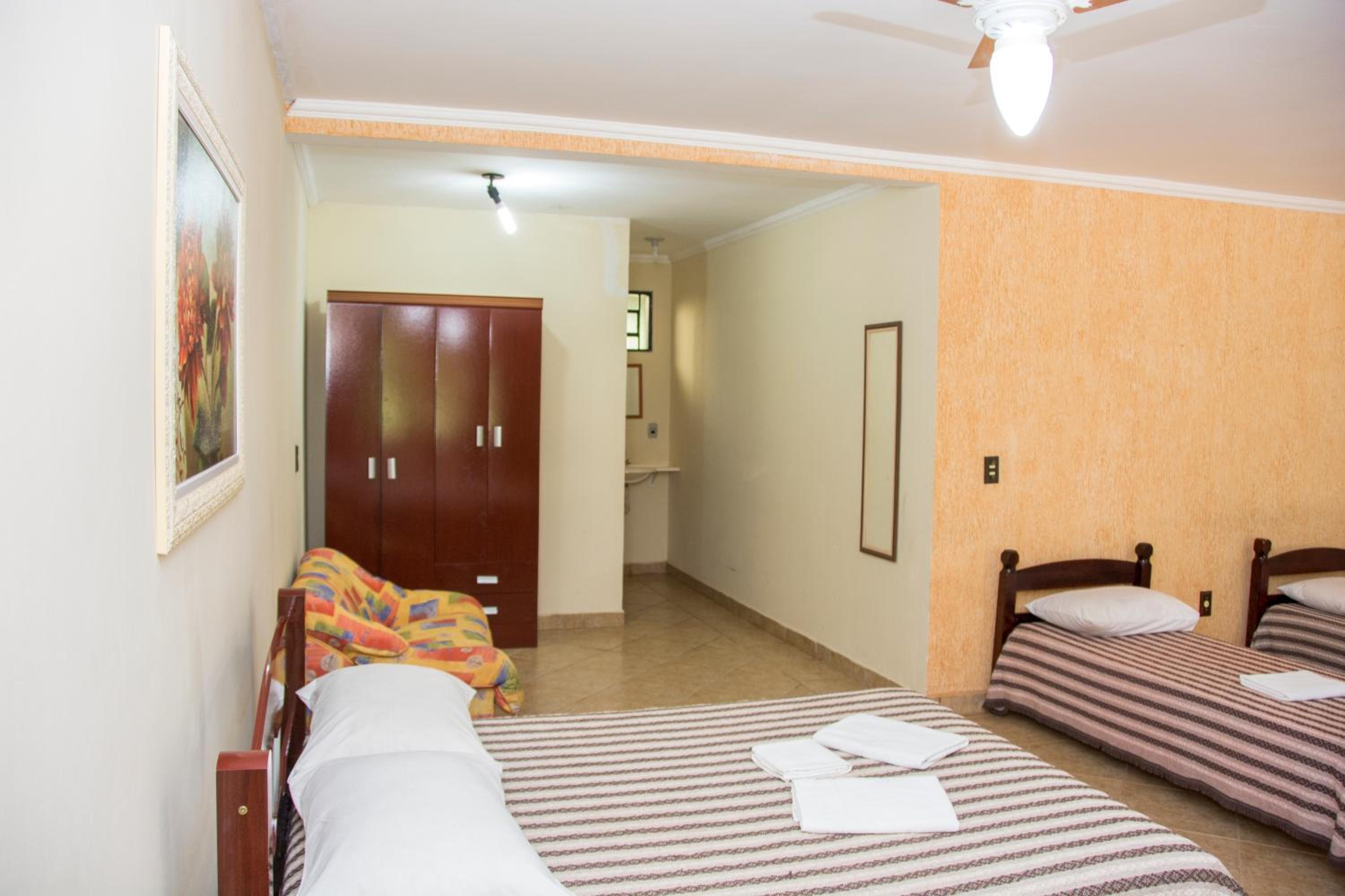 Basic Triple Room photo 2