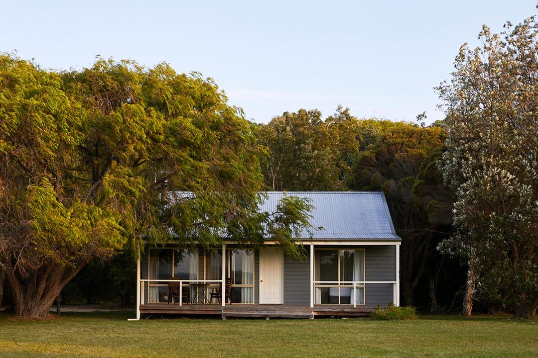 Two-Bedroom Cottage photo 3