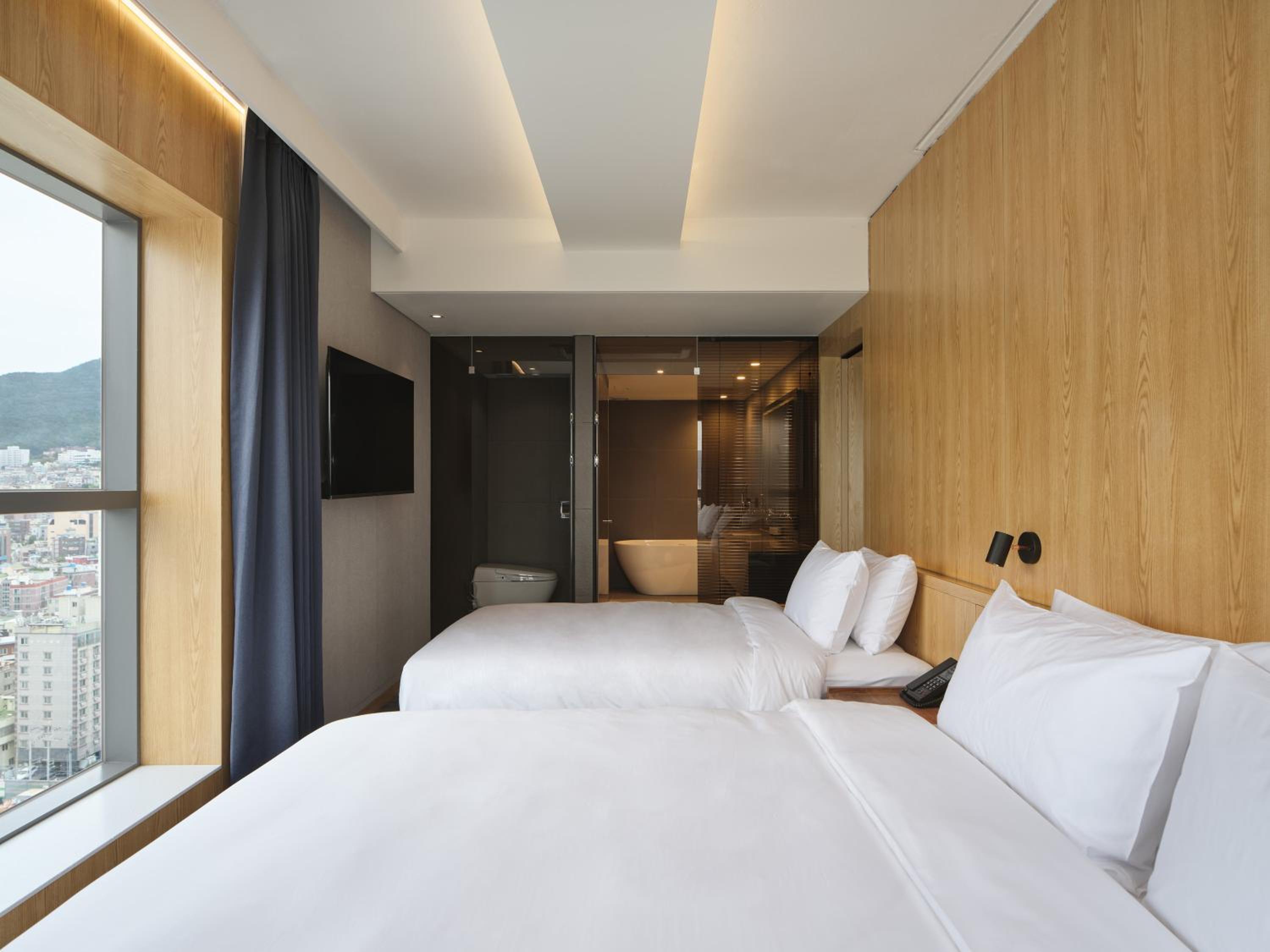 Family Suite - Photo 7