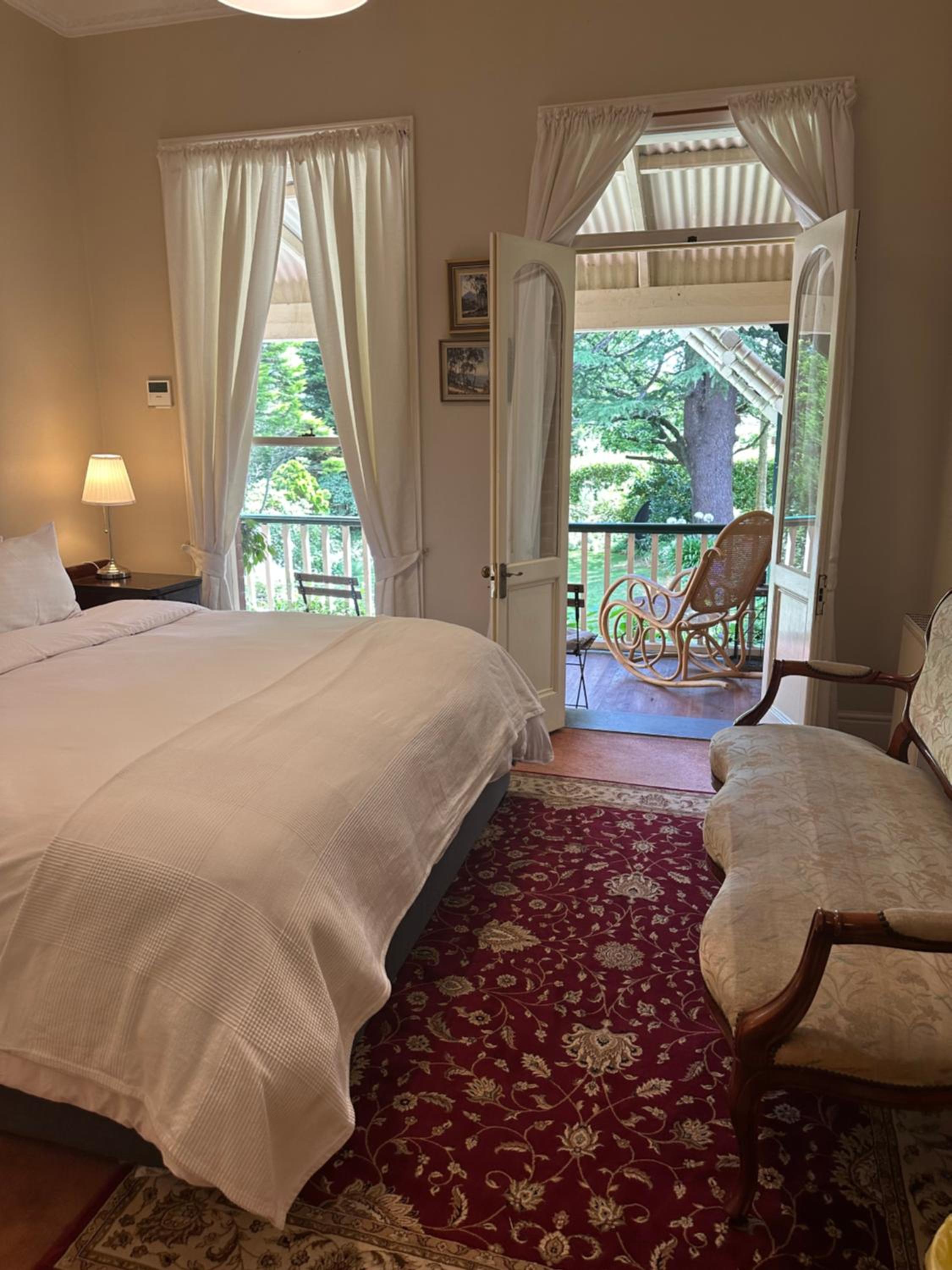 Deluxe King Room photo 1