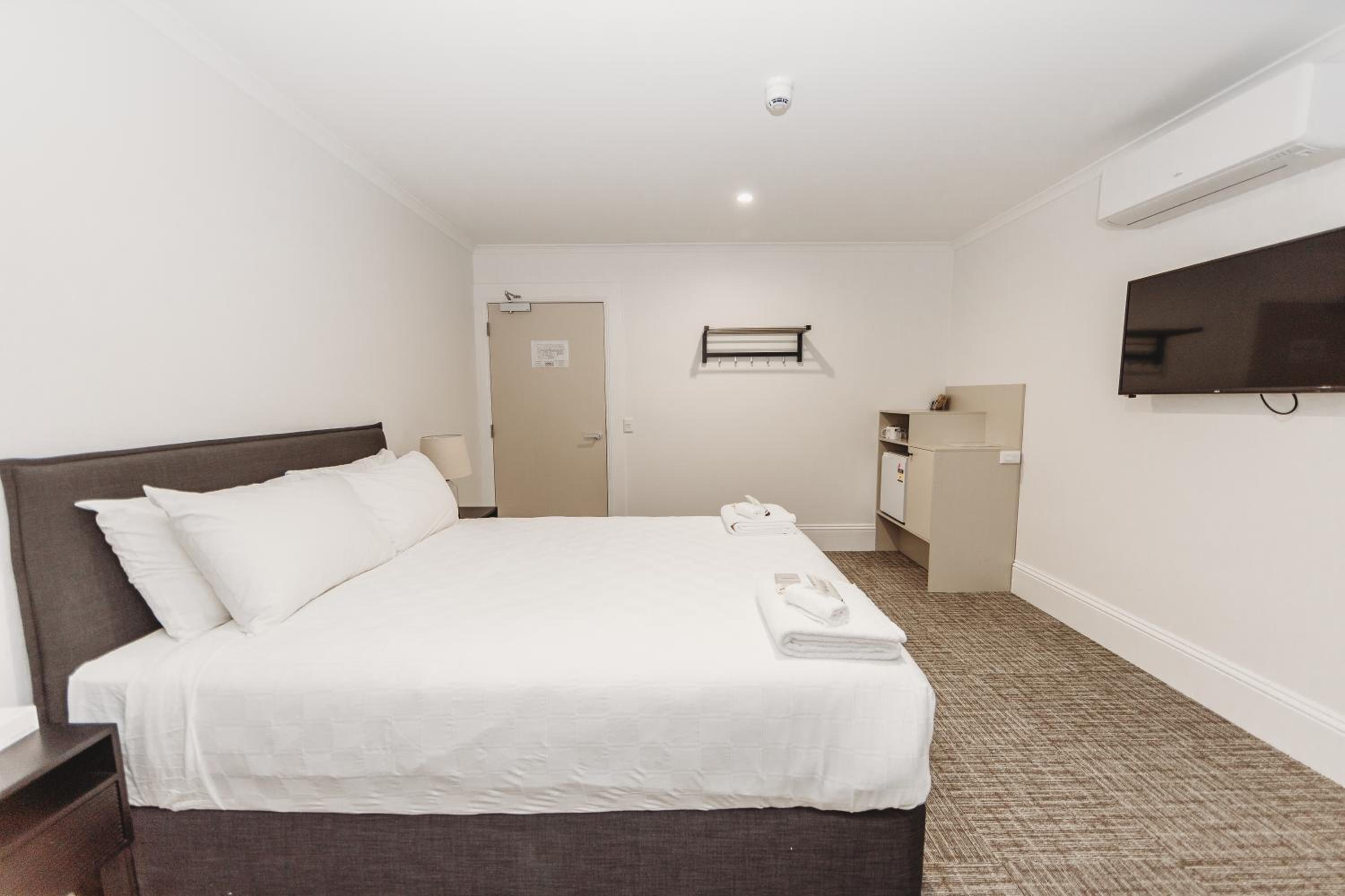 Deluxe Queen Room photo 1