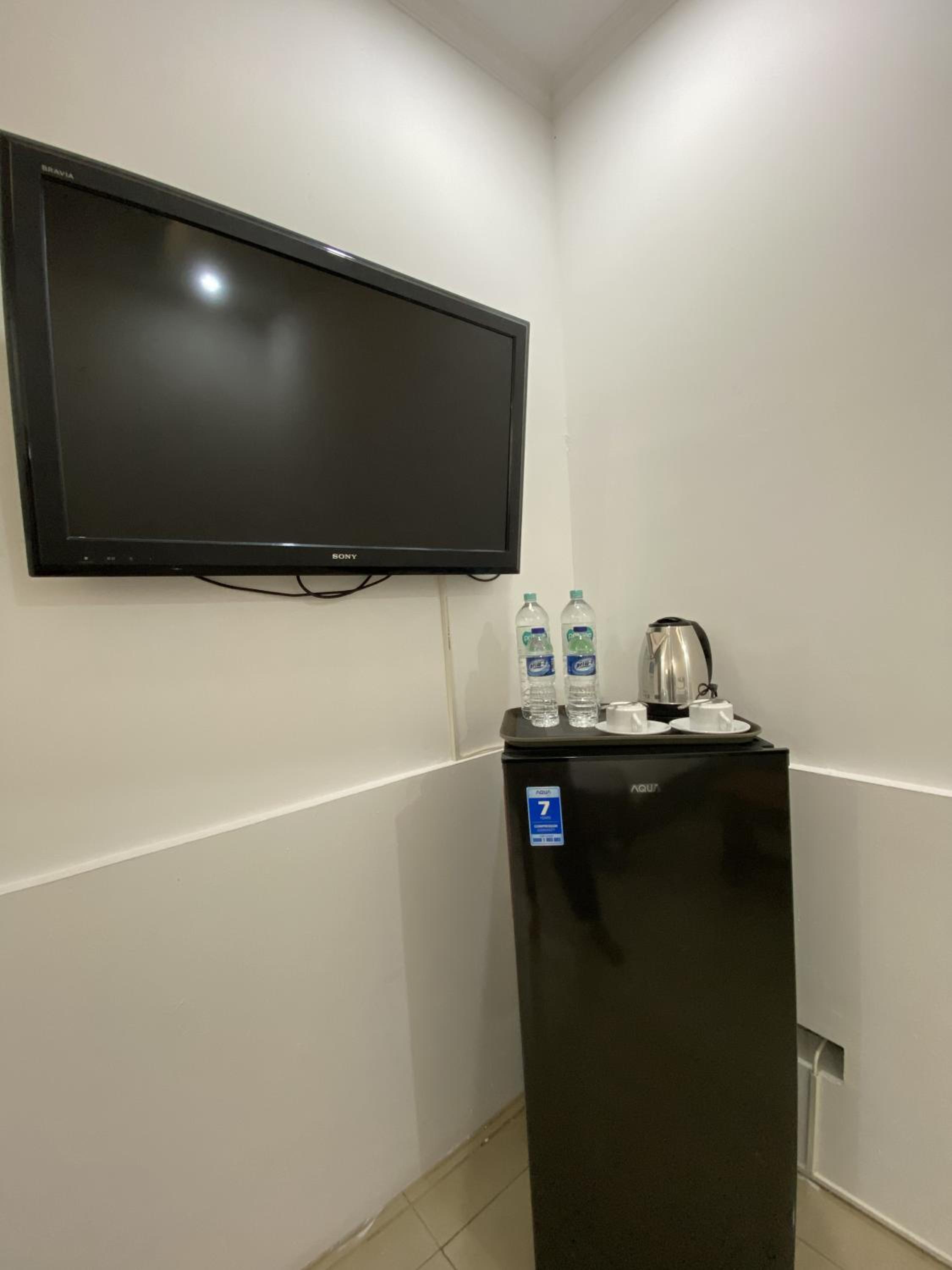 Standard Family Room - Photo 18