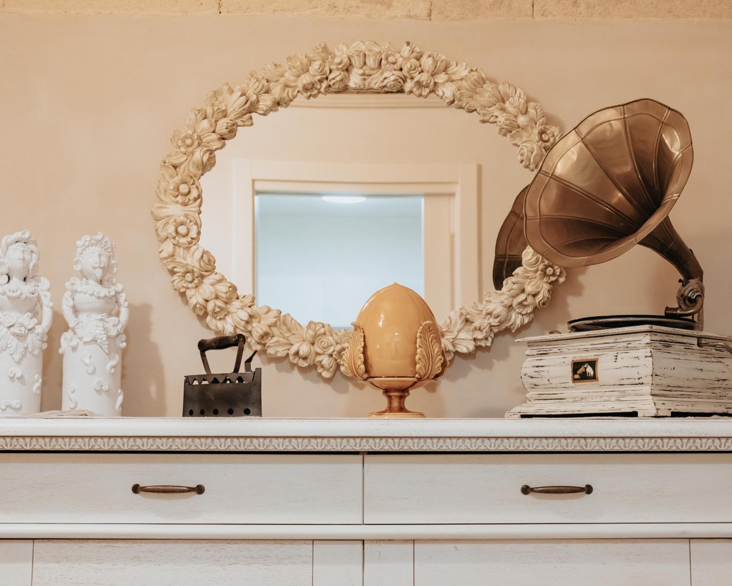 One-Bedroom House - Photo 20