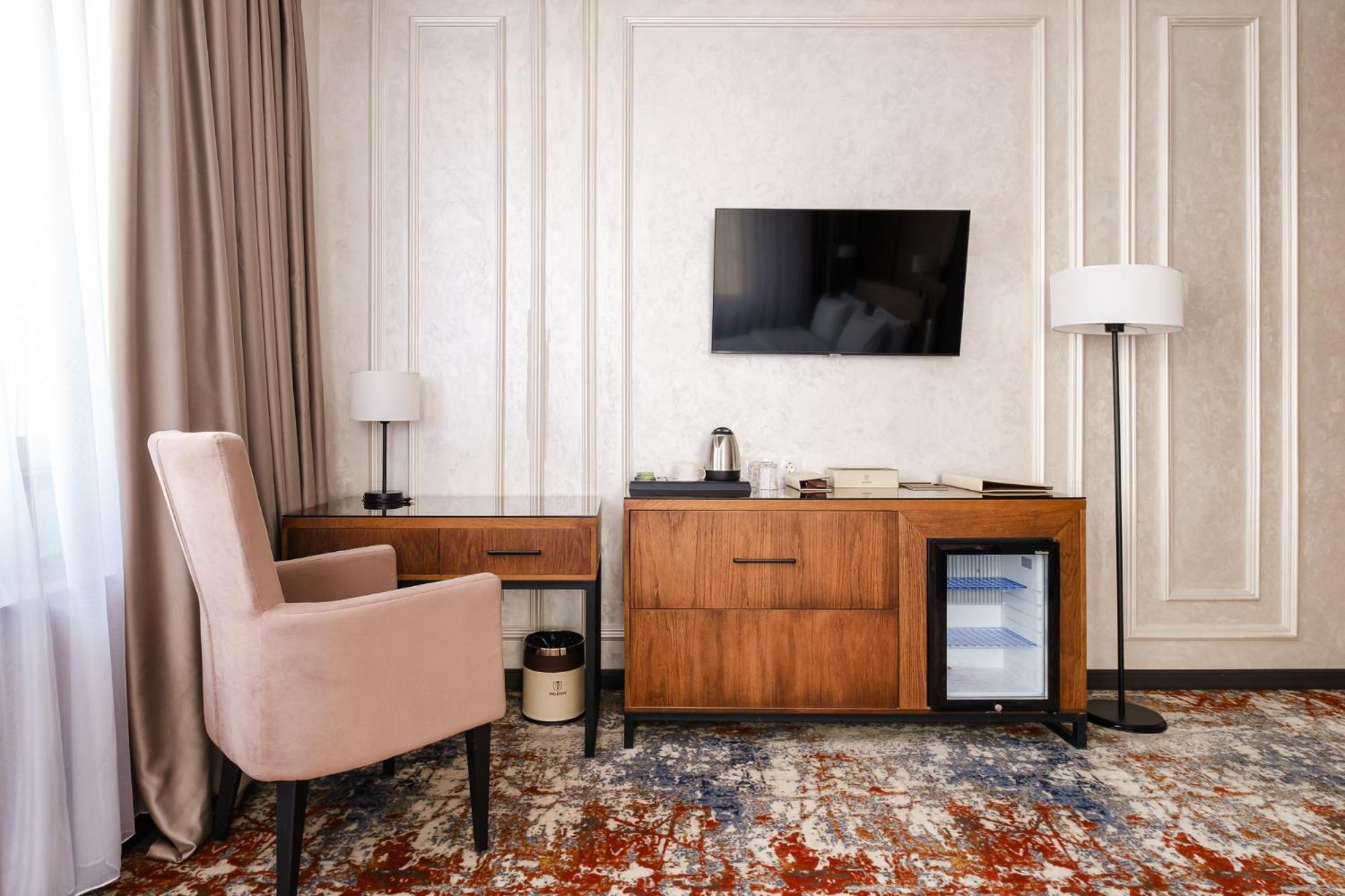 Suite with Mountain View photo 1