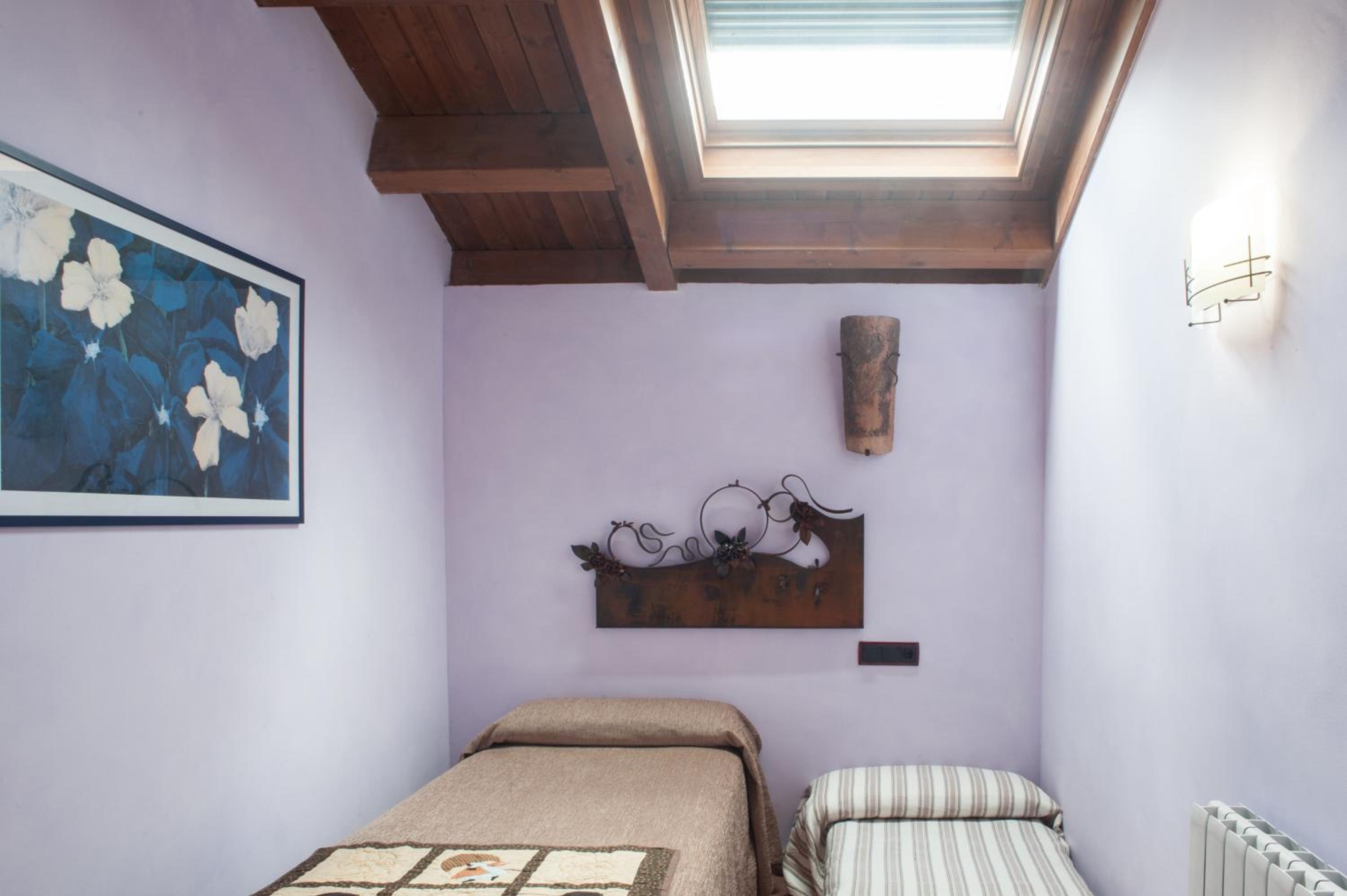 Three-Bedroom Vacation Home  photo 2