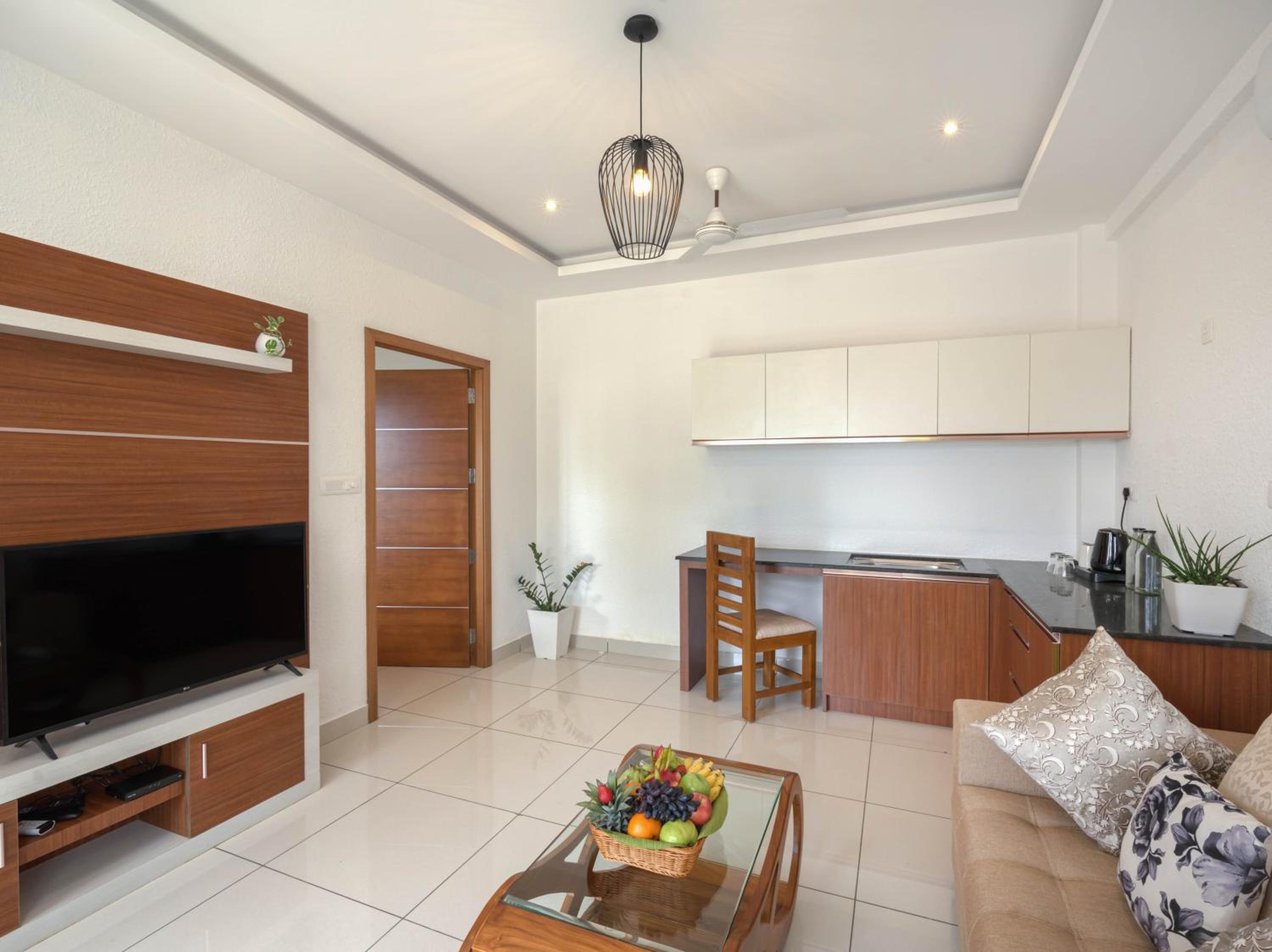 Mountain View Suite with Early Check-In upto 2 hours (subject to availability) - Photo 4