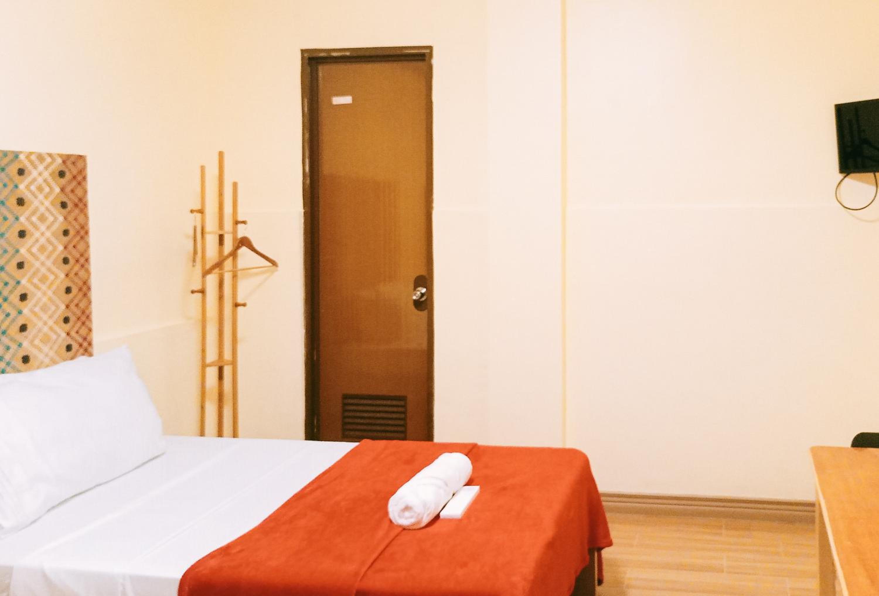Standard Twin Room - Photo 2