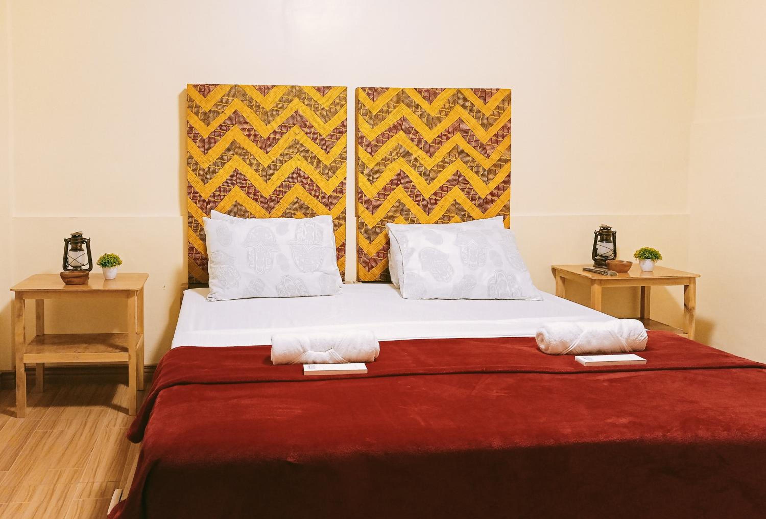 Deluxe Room - Photo 4