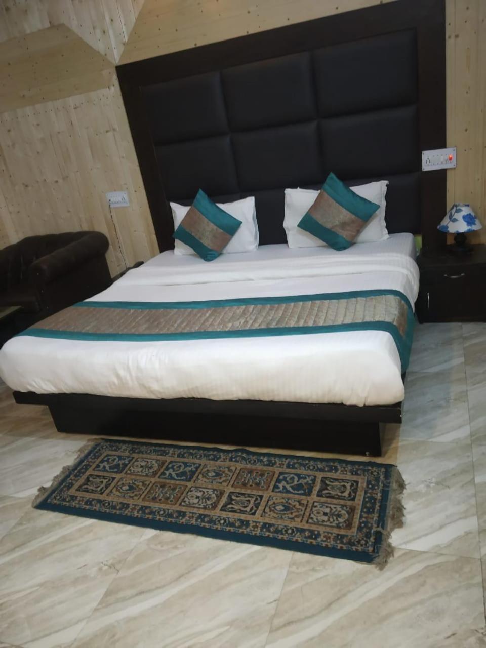 Triple Room with Mountain View