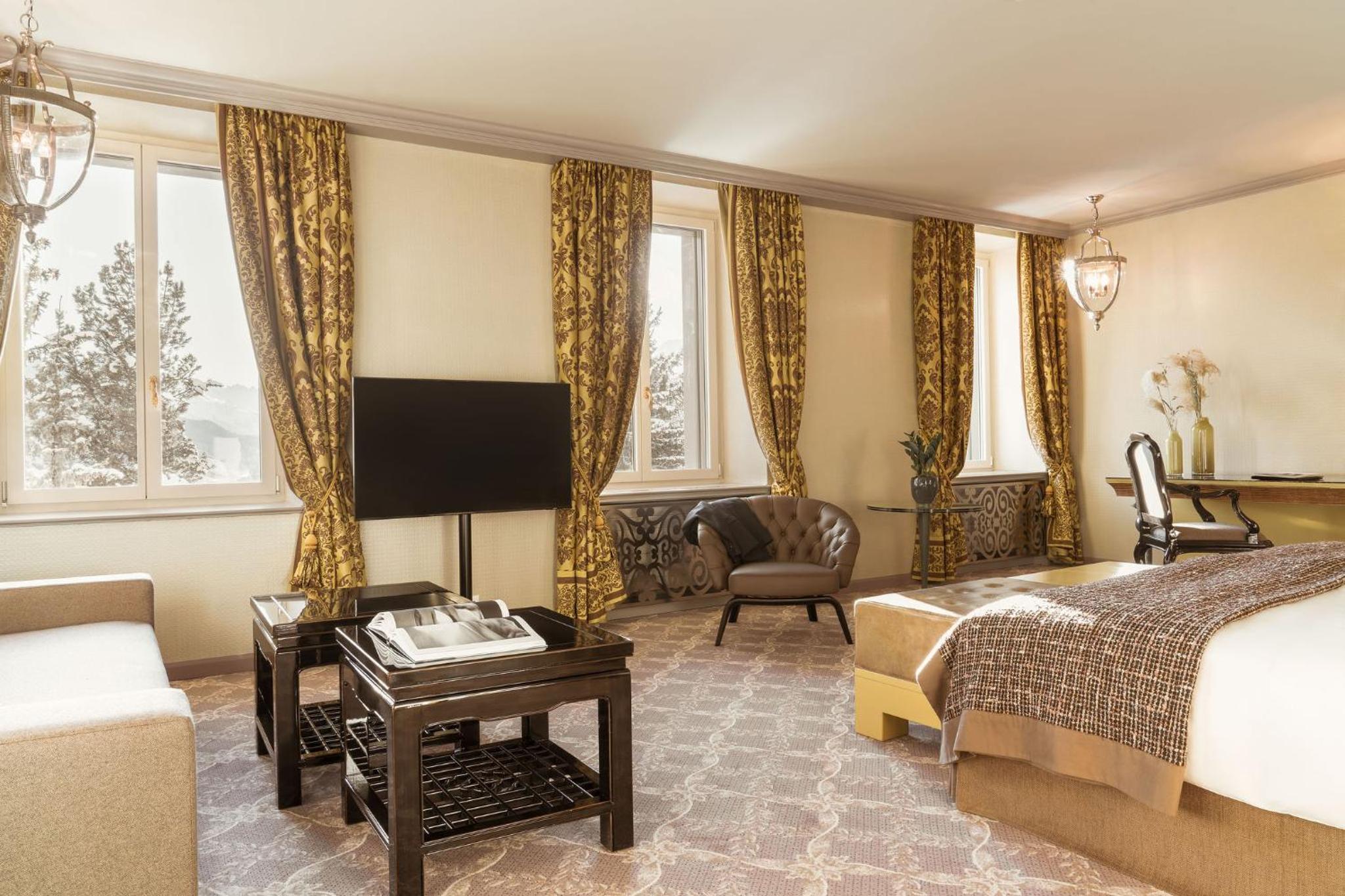 Carlton Two Bedroom Suite with Lake View