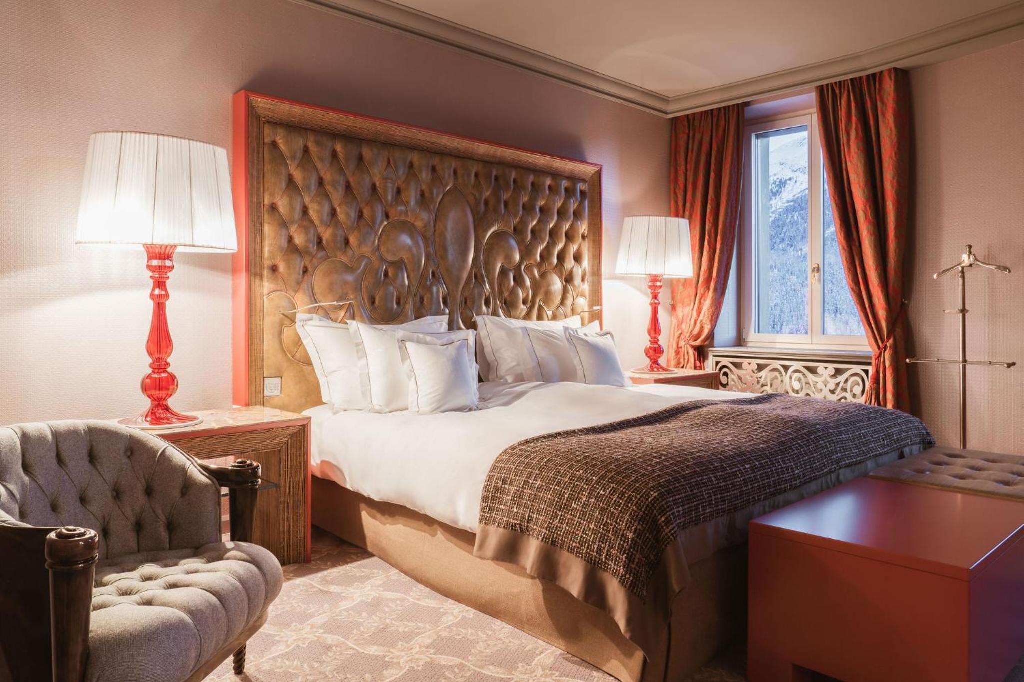 Deluxe Suite with Lake View photo 3