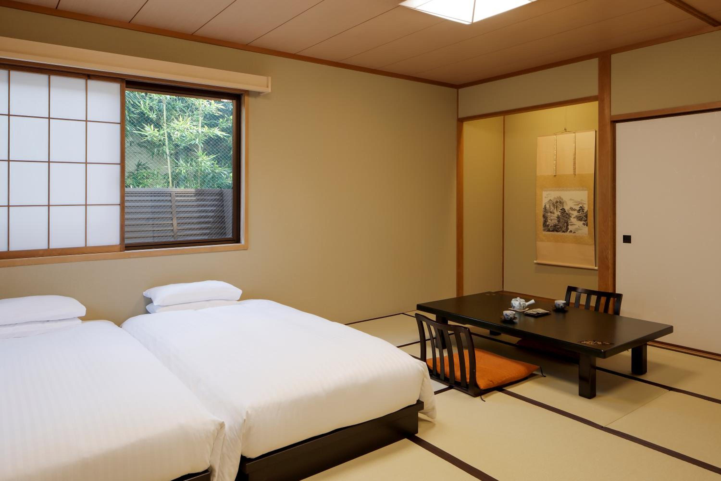 Japanese-Style Room with Hollywood Twin Bed - Photo 2