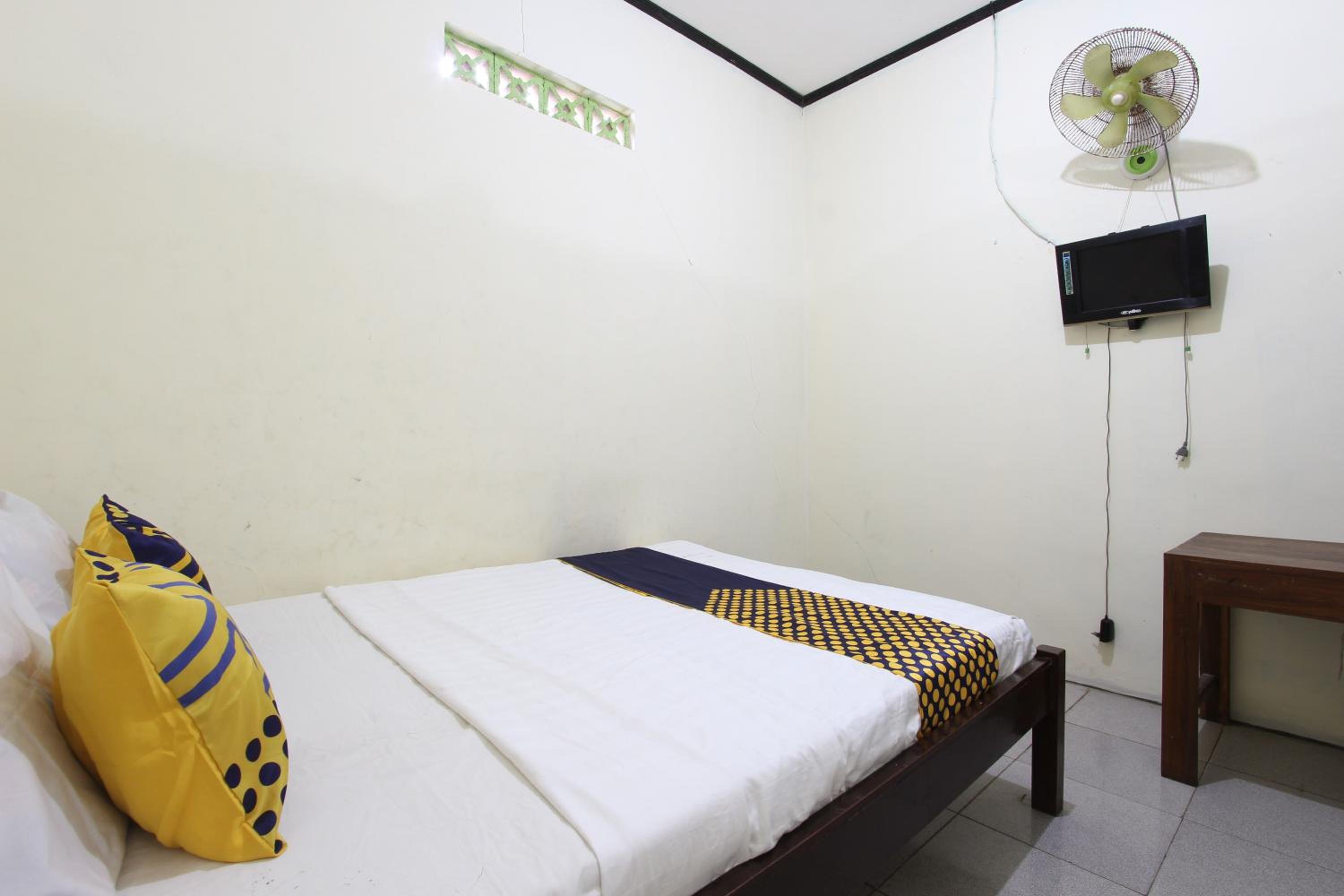 Double Room - Photo 23