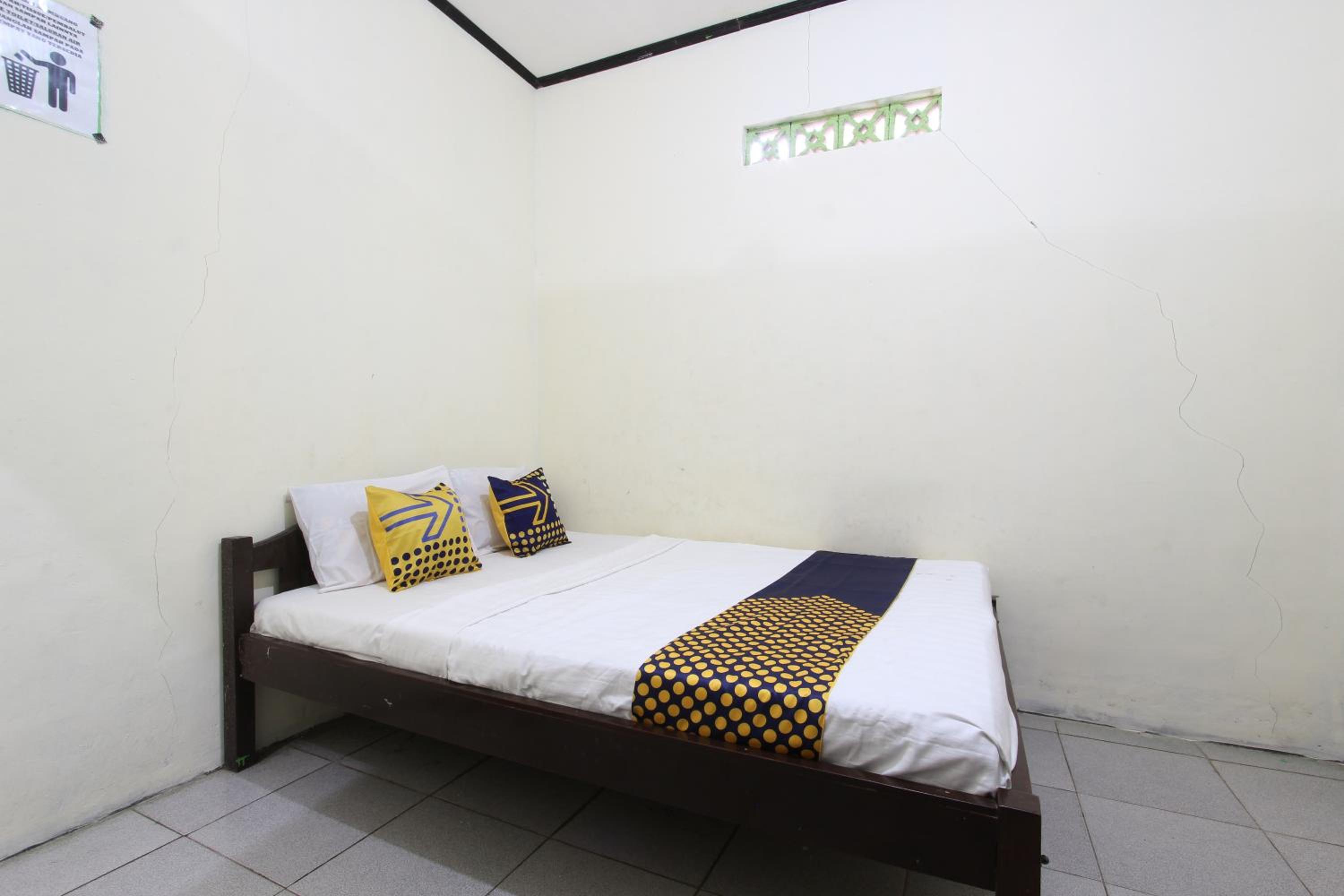Double Room - Photo 20