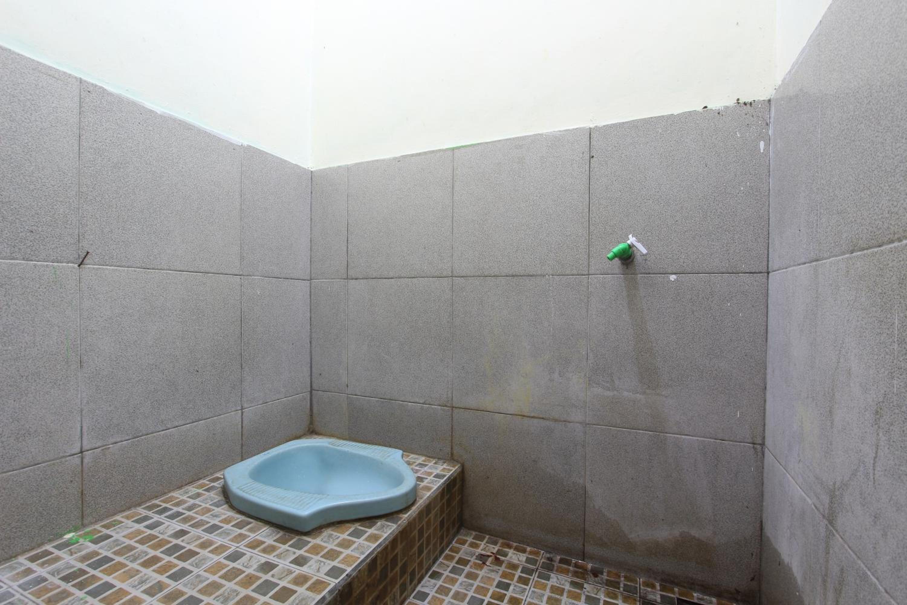 Double Room - Photo 13
