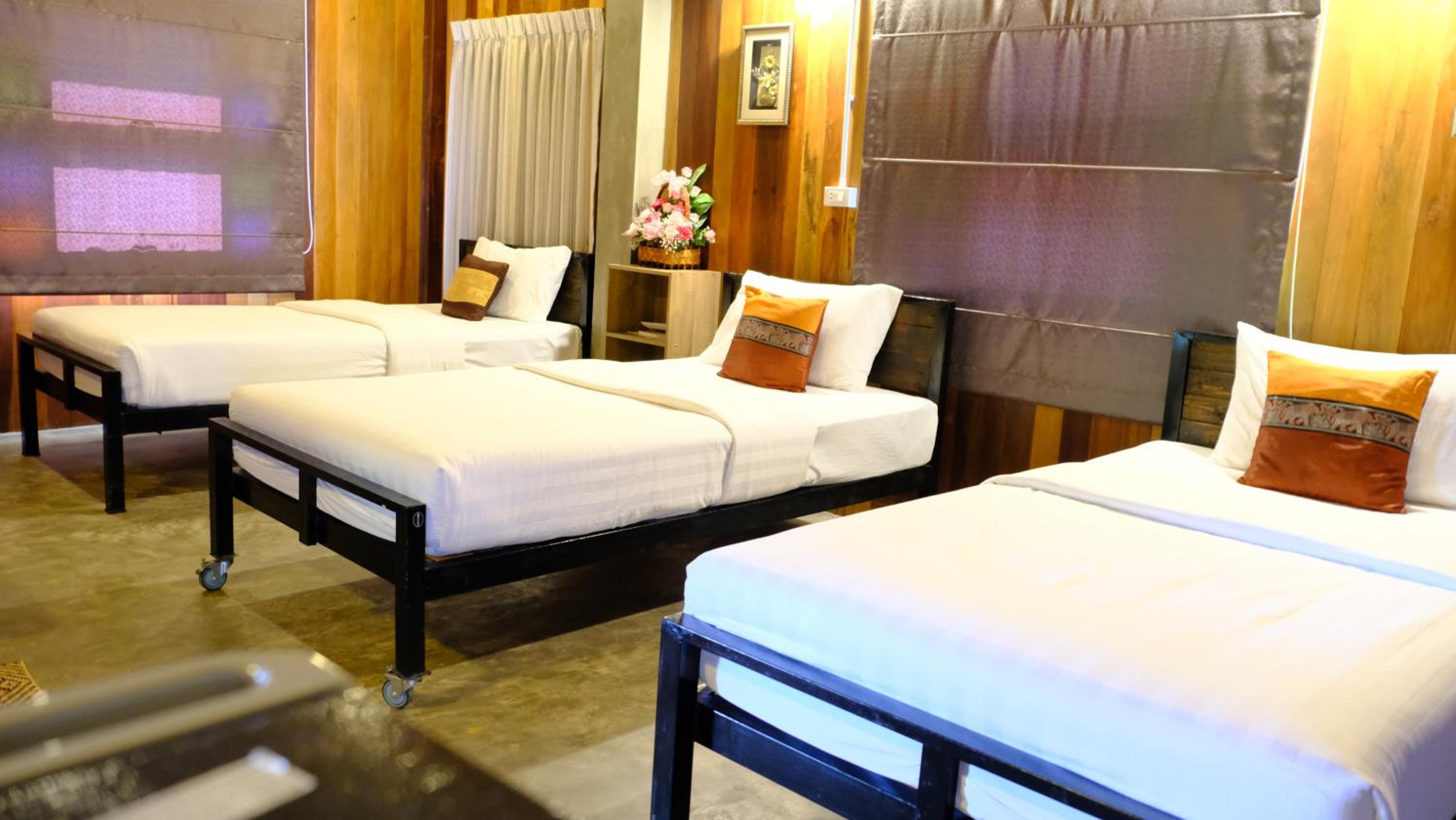 Triple Room With Private Bathroom - Photo 35