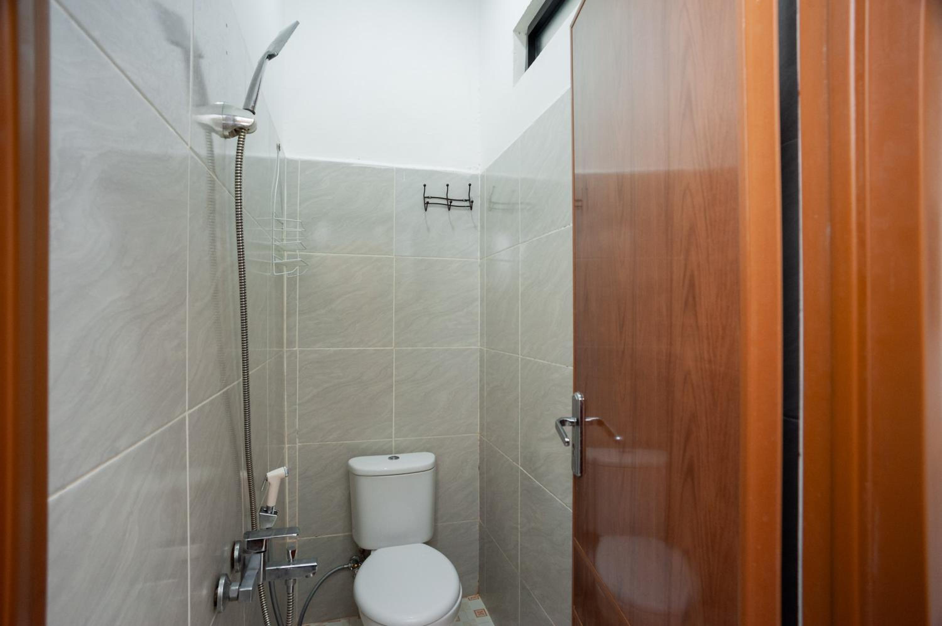 Standard Twin Room - Photo 5