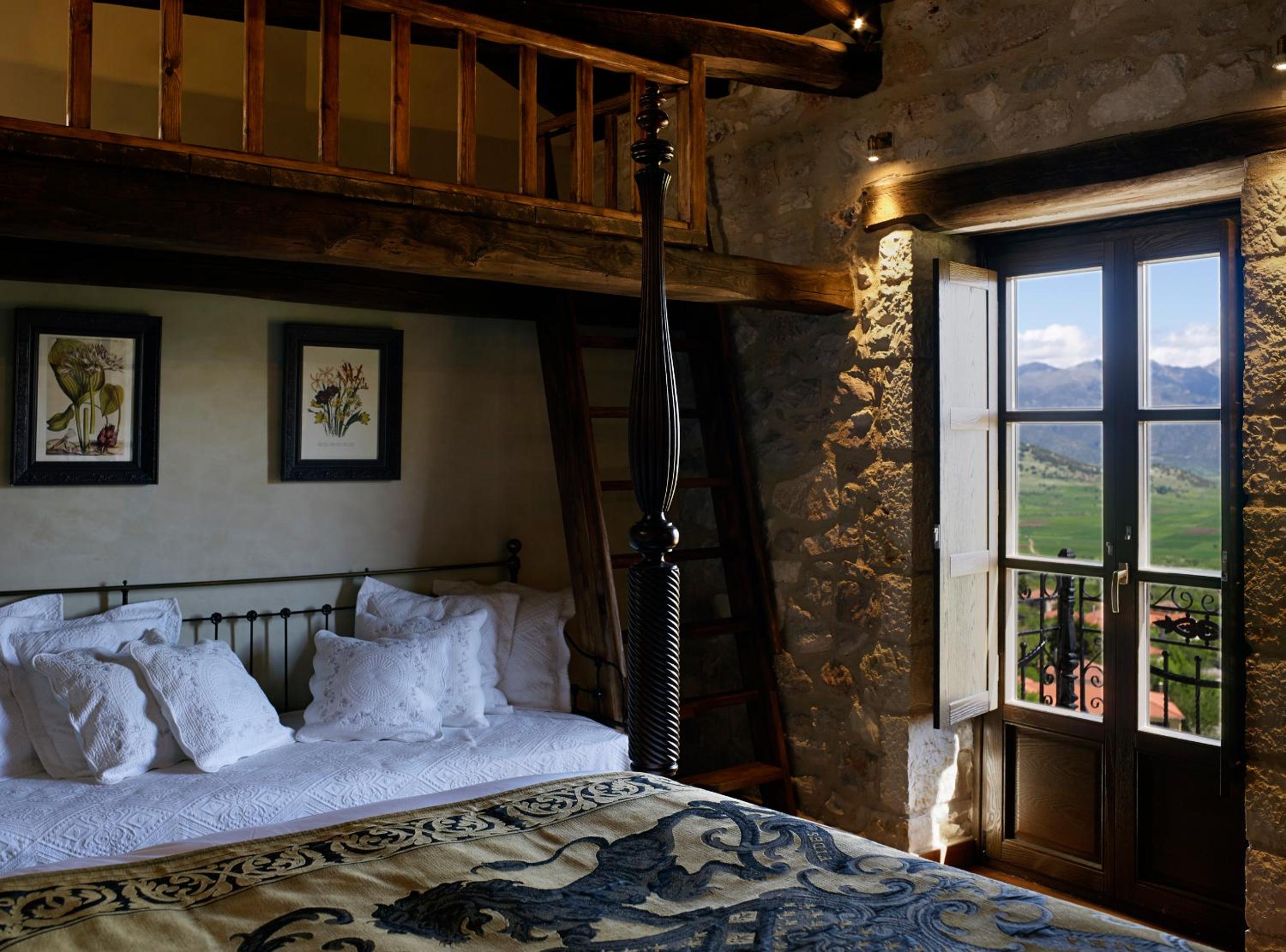 Premium Suite - Photo 6