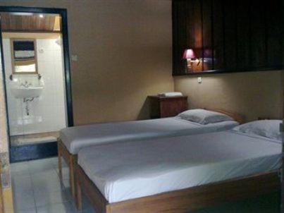Standard Double or Twin Room - Photo 2