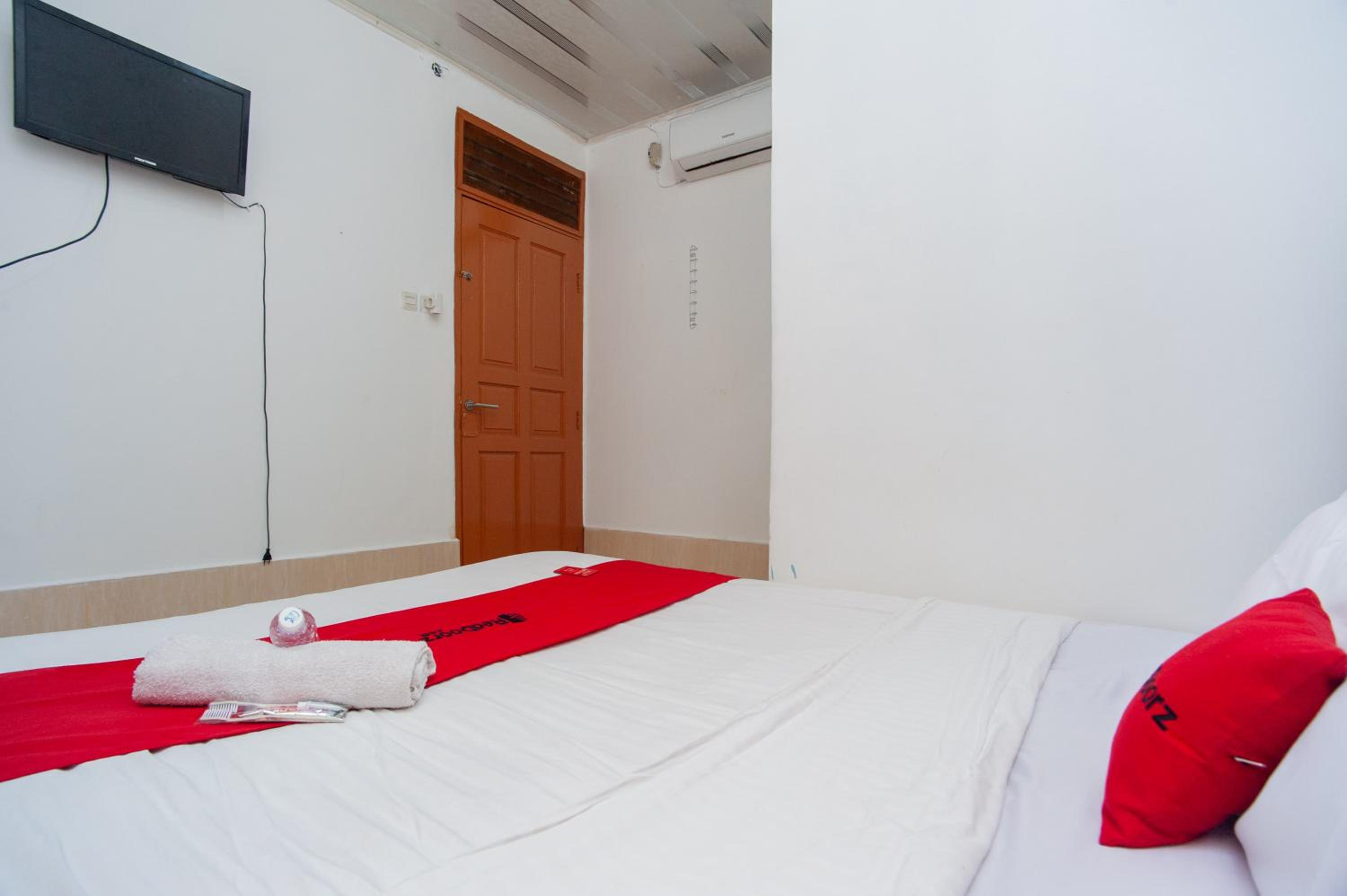 Standard Double Room - Photo 5