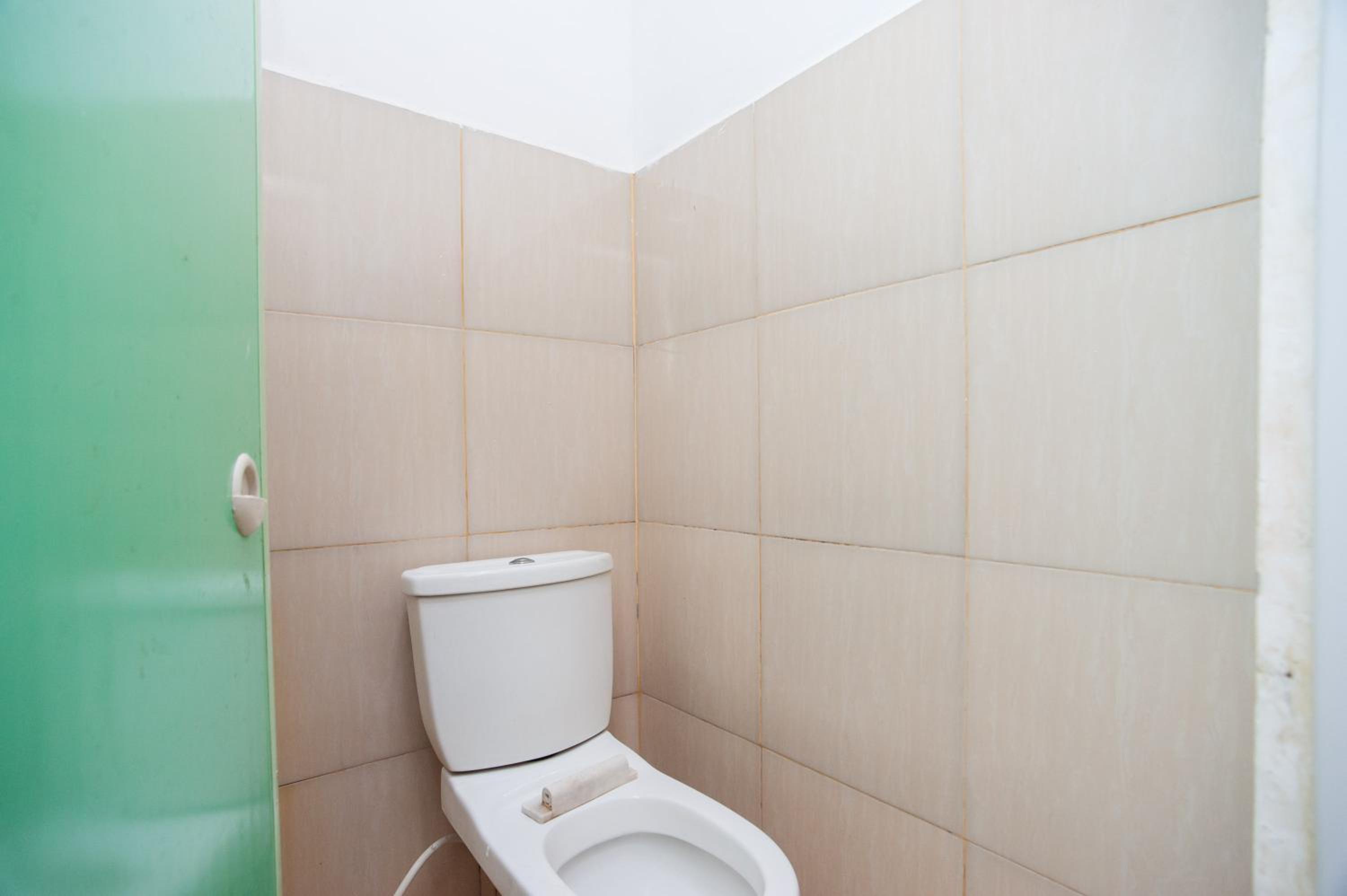 Standard Double Room - Photo 8
