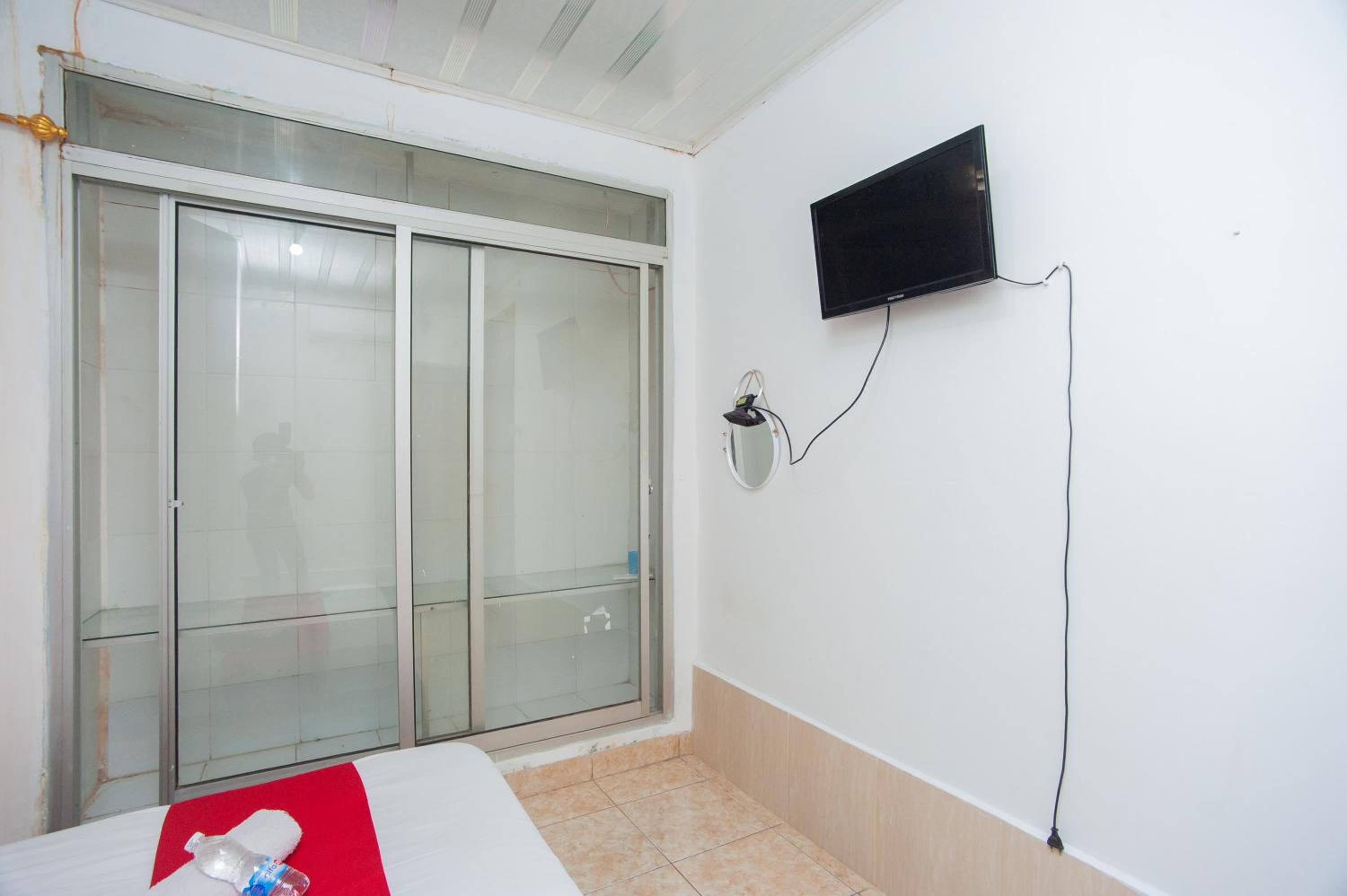 Standard Double Room - Photo 4