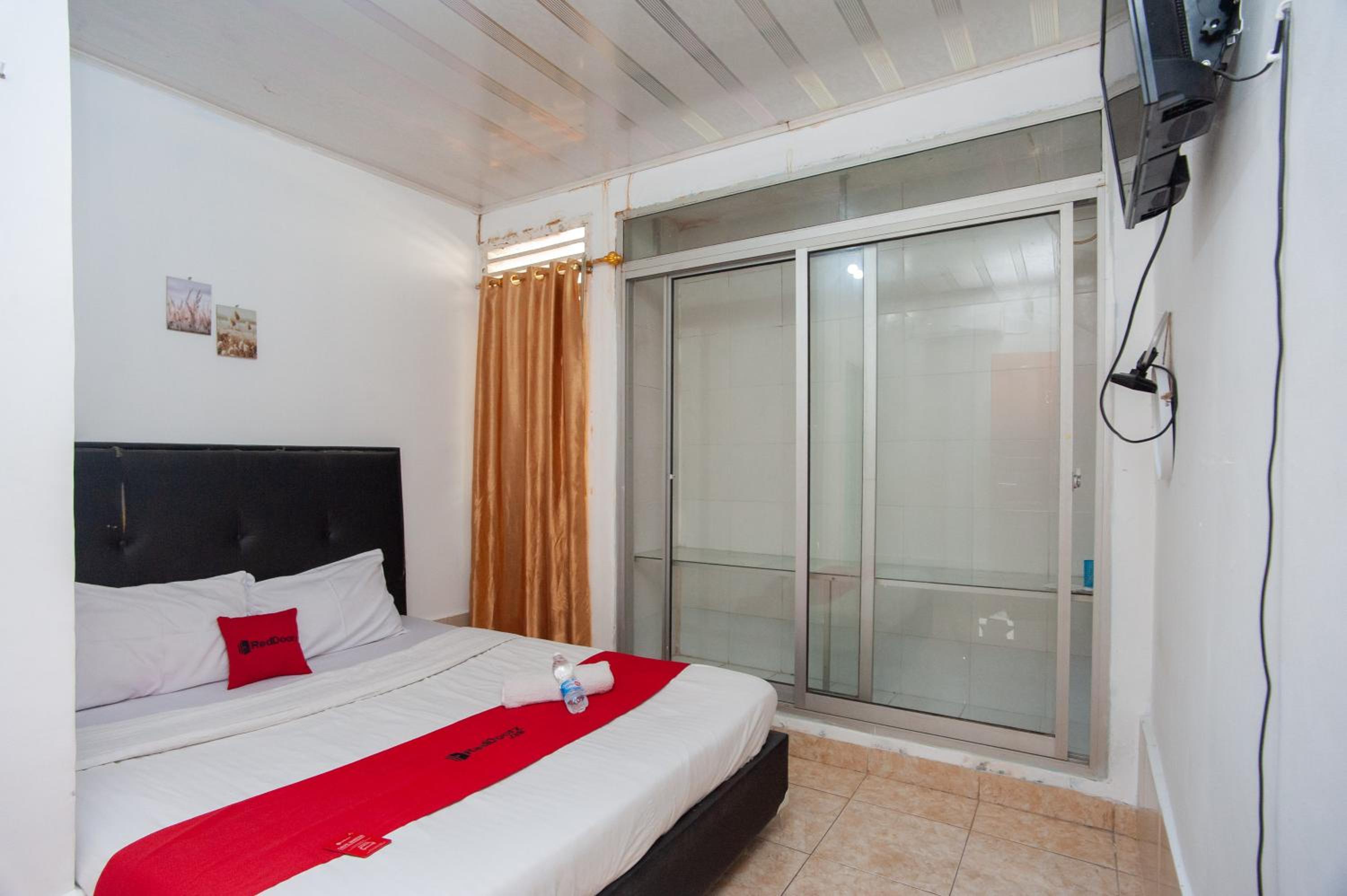 Standard Double Room - Photo 3