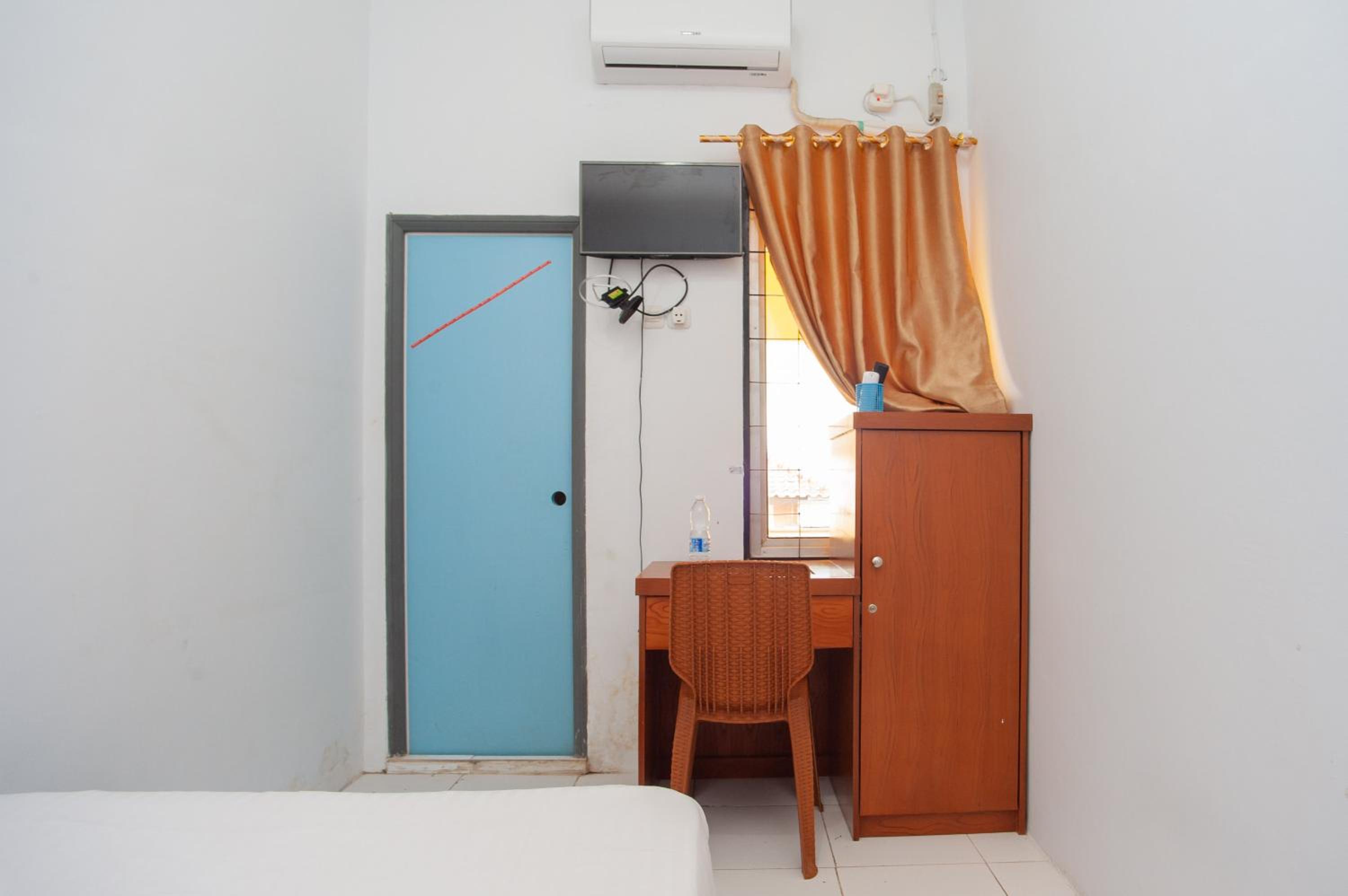 Single Room photo 3