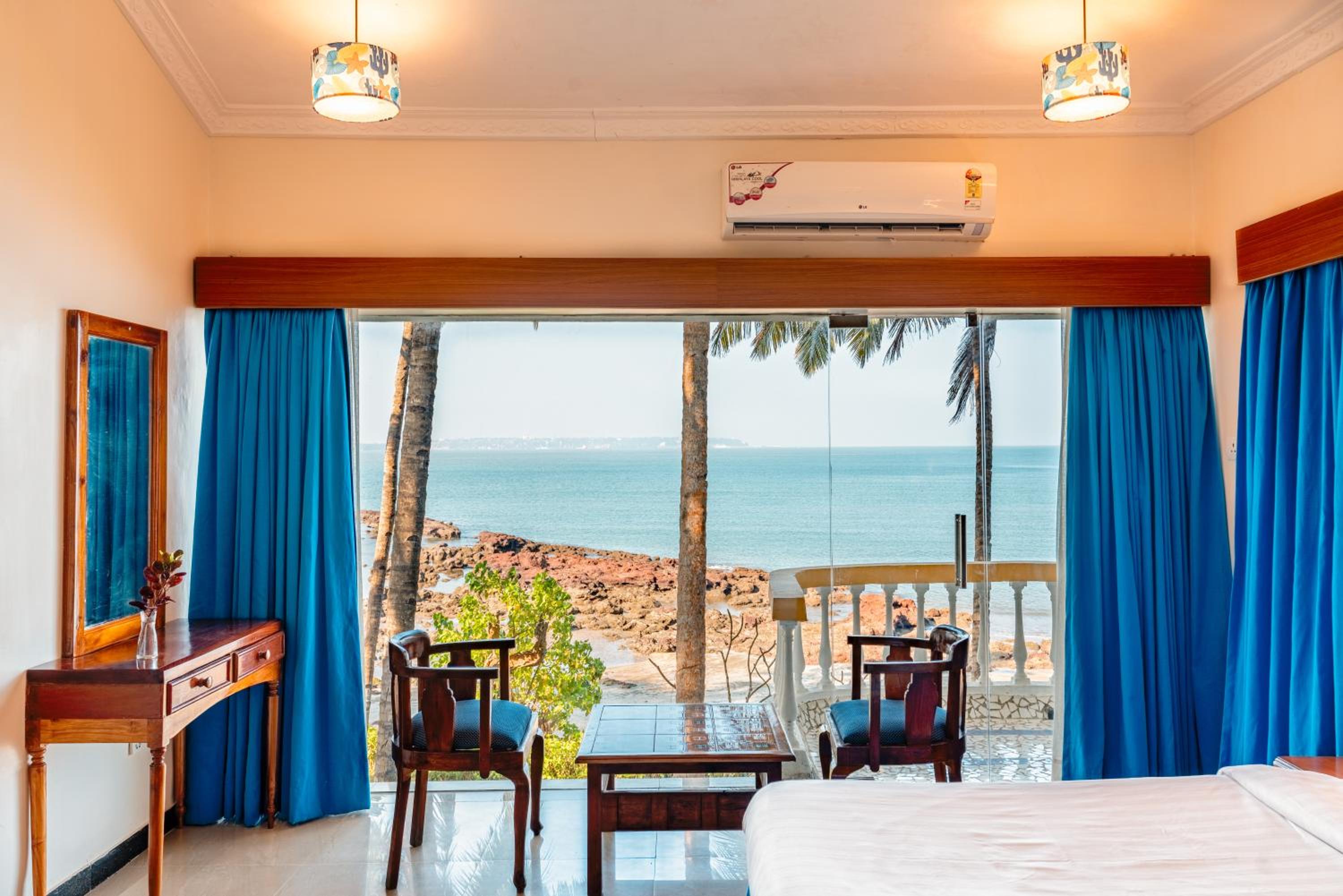 Sea Facing Cottage Room - Photo 5