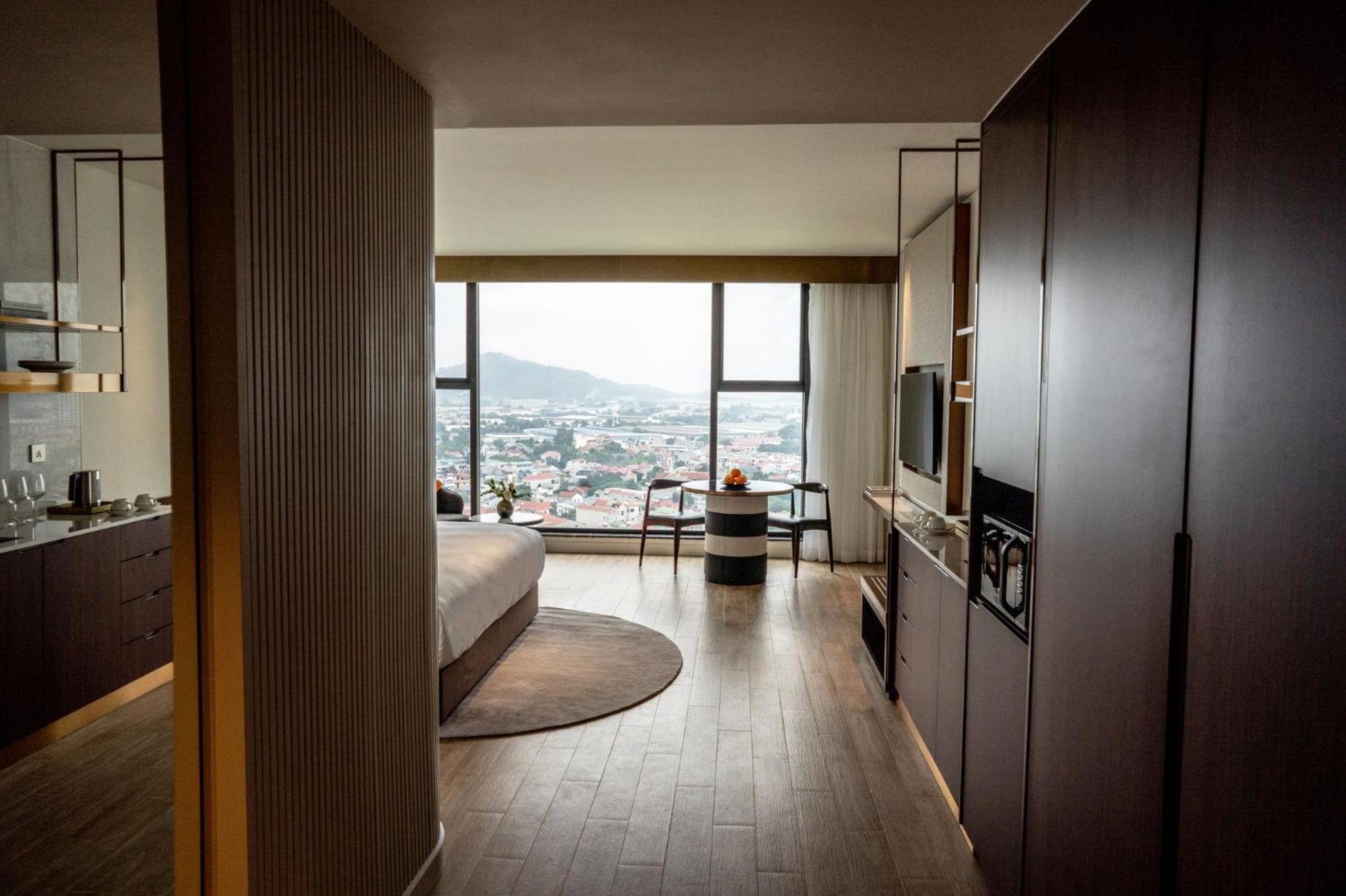 Premium King Residence - Photo 3