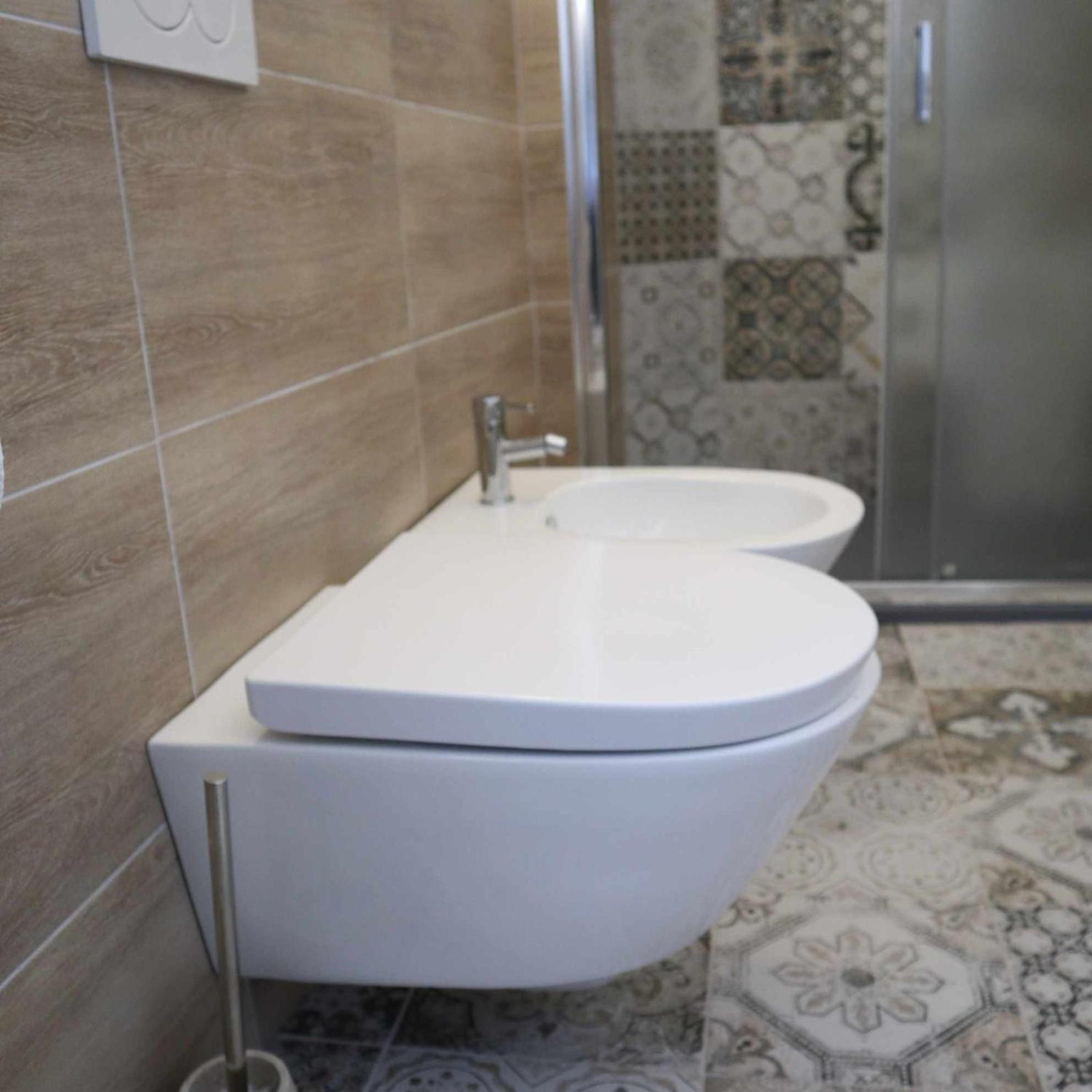 Double Room - Photo 17