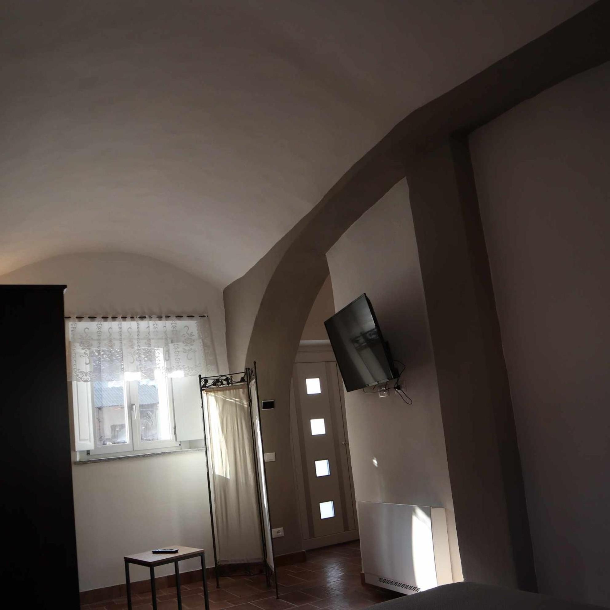 Deluxe Junior Suite - Photo 21