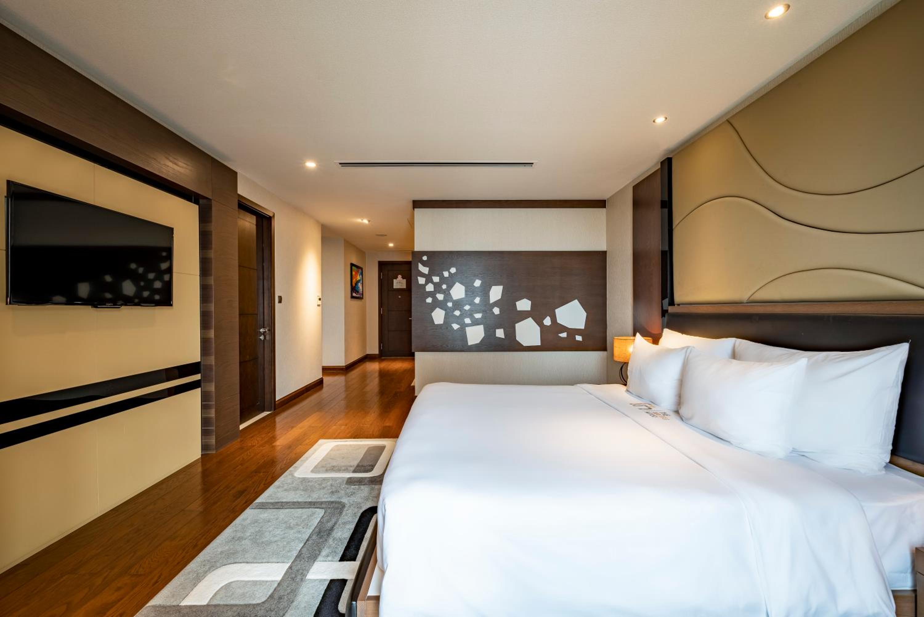 Malibu Suite thumbnail 5