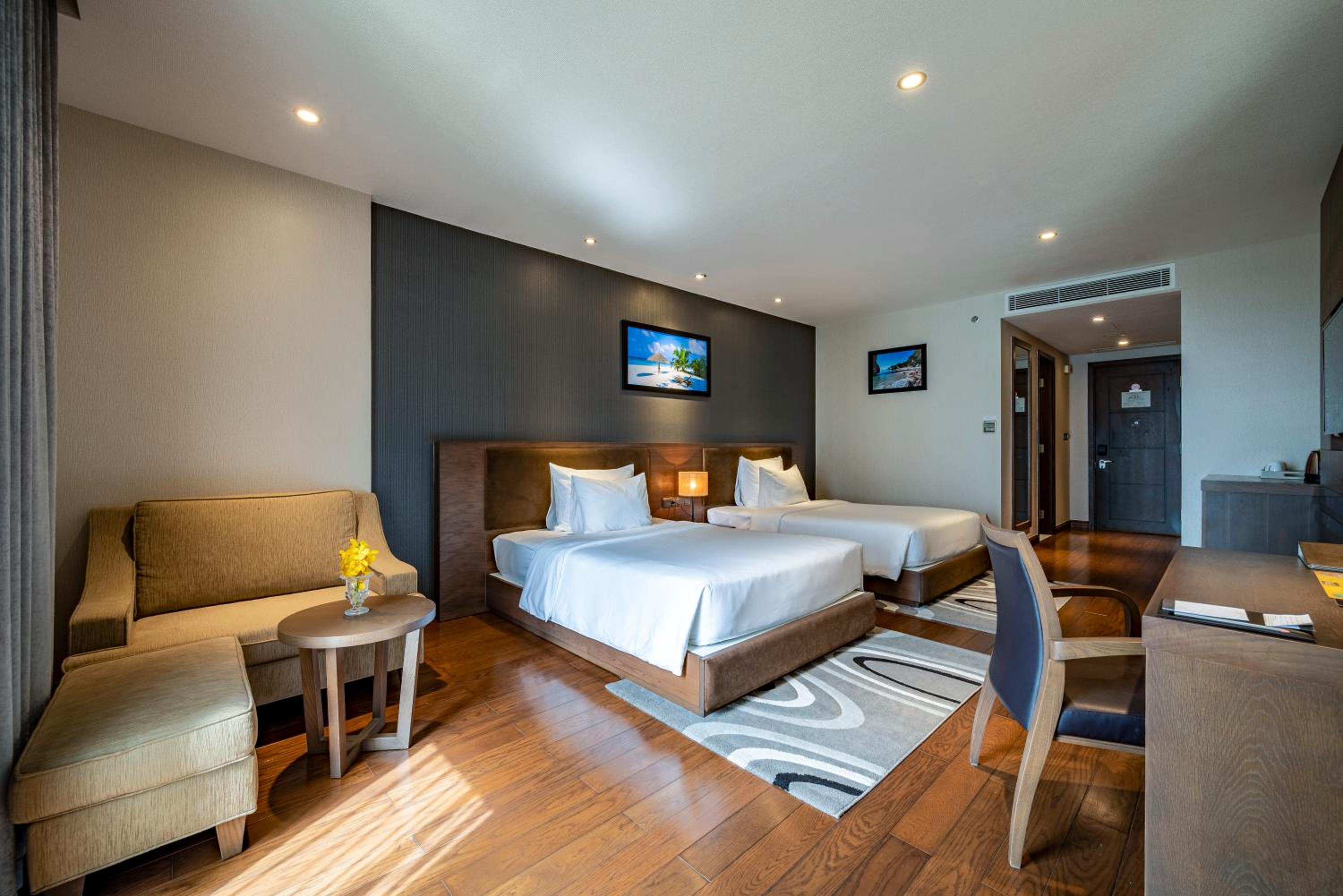 Premier Twin Room