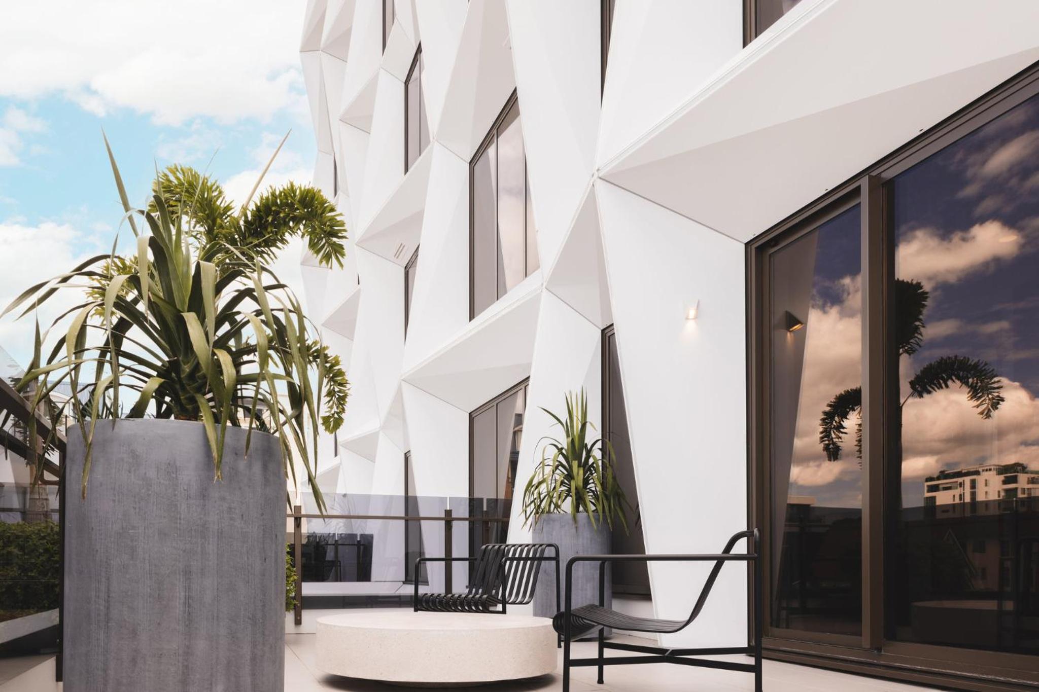 King Premium Terrace - Photo 5