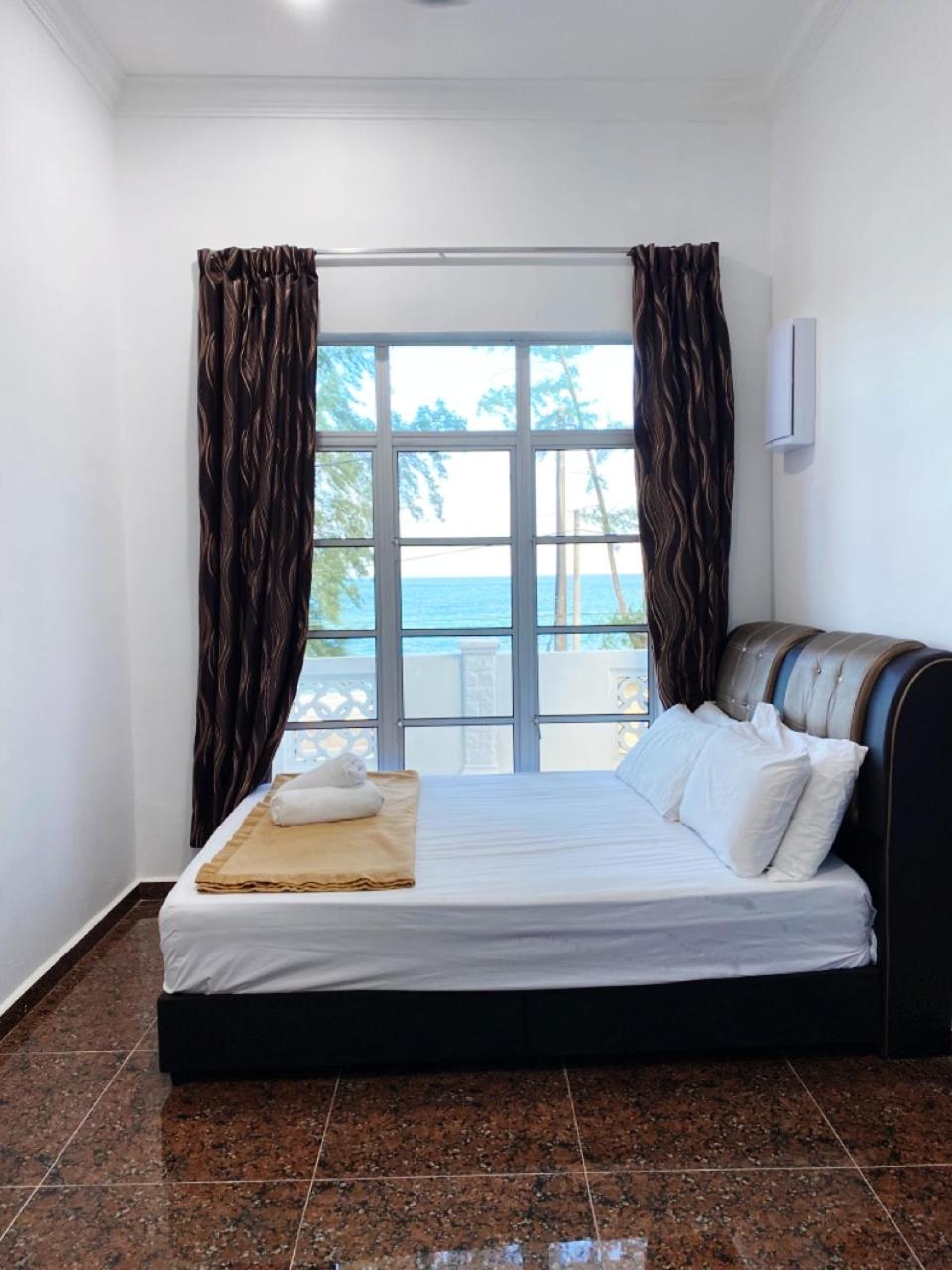 Queen Room - Photo 5