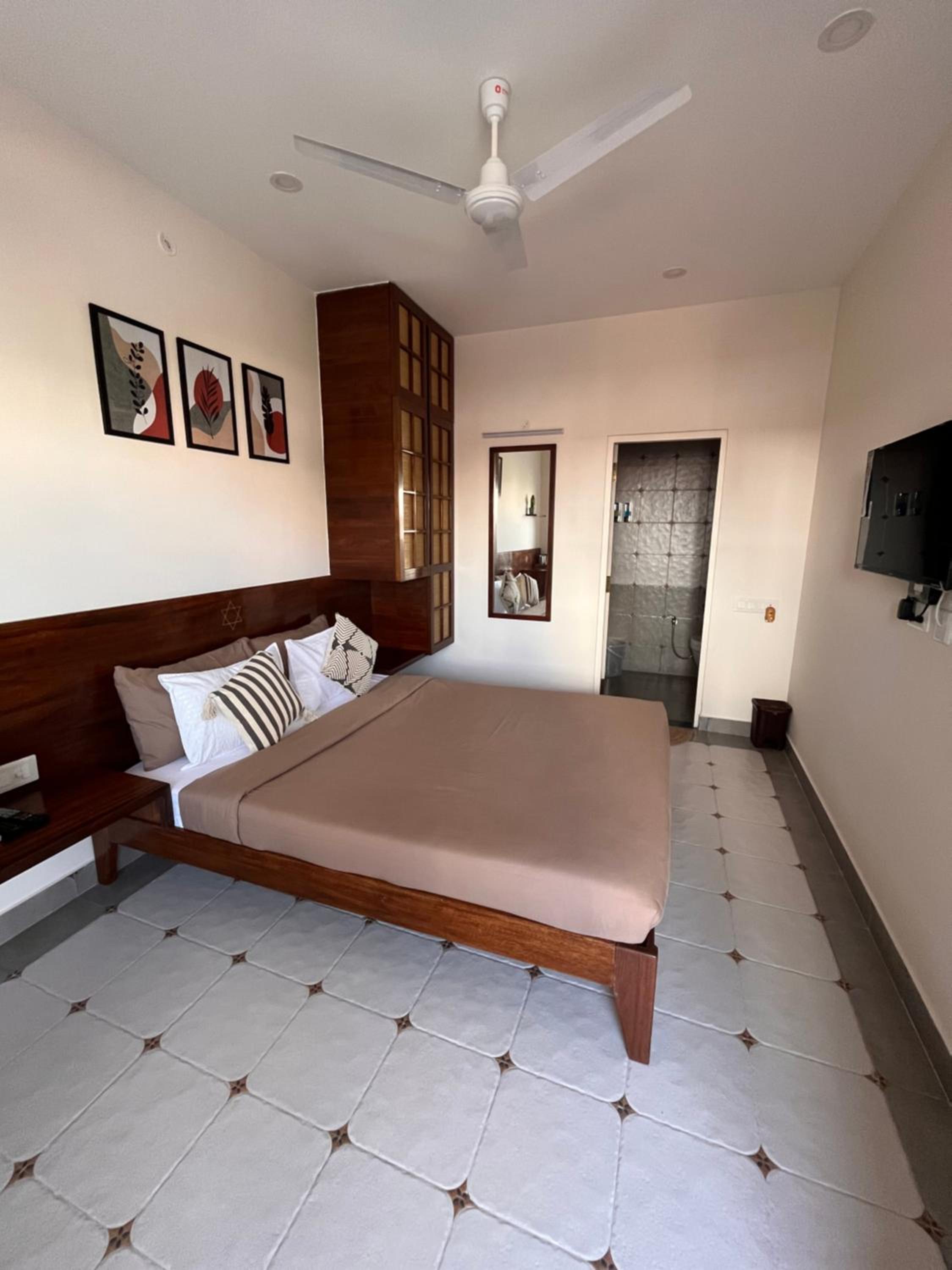 Standard Double Room - Photo 1