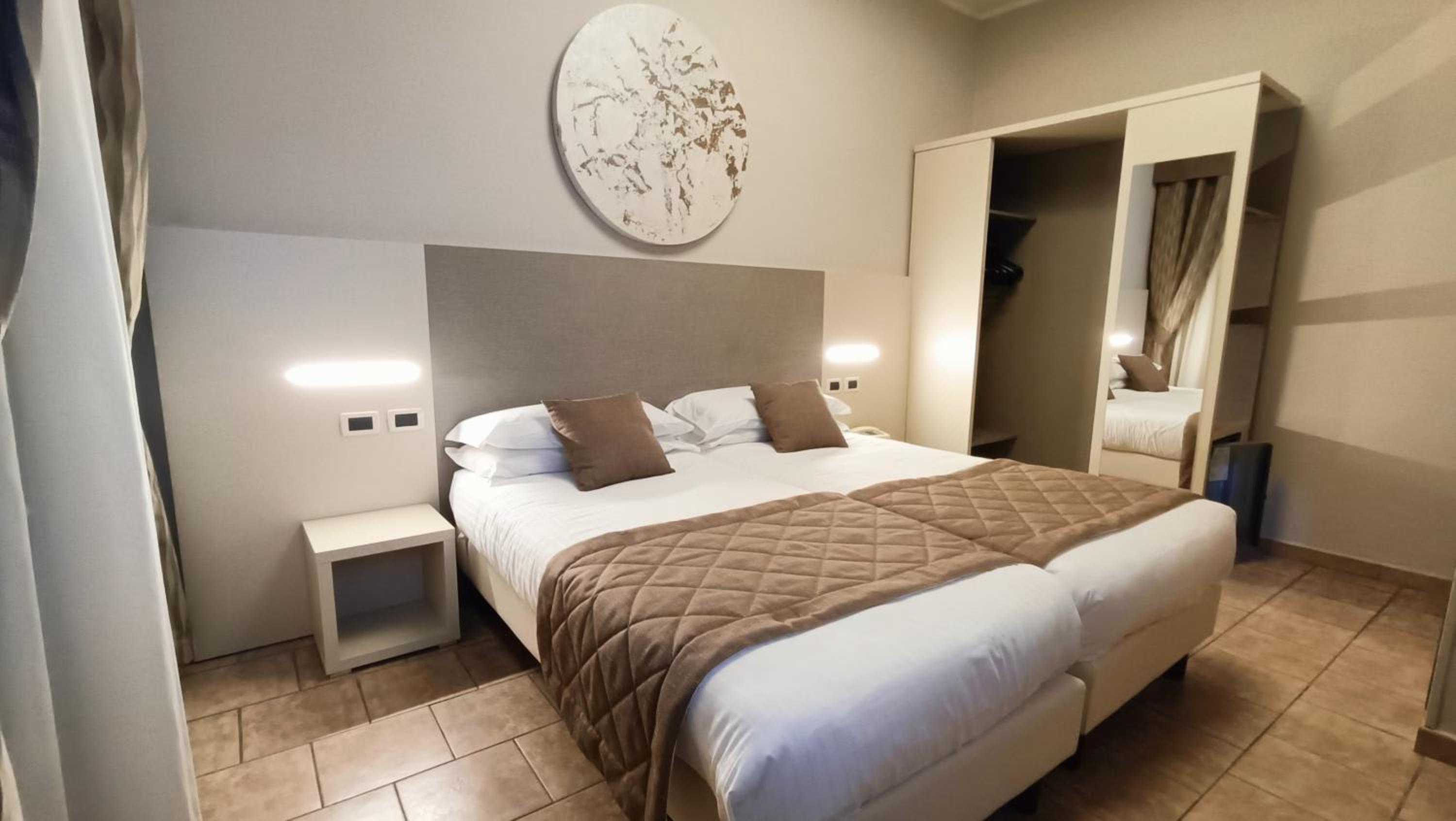 Deluxe Twin Room photo 1