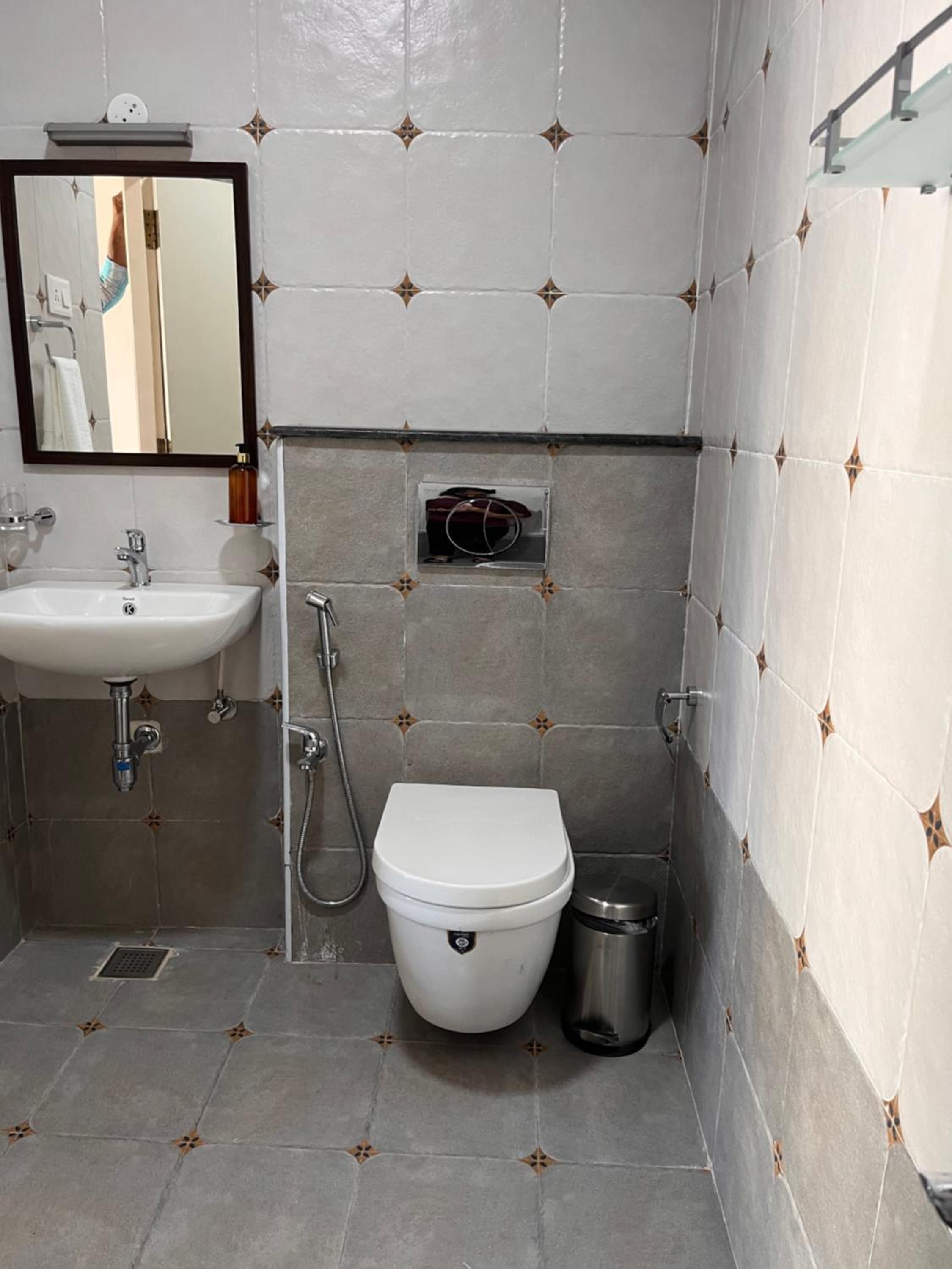 Standard Double Room - Photo 5