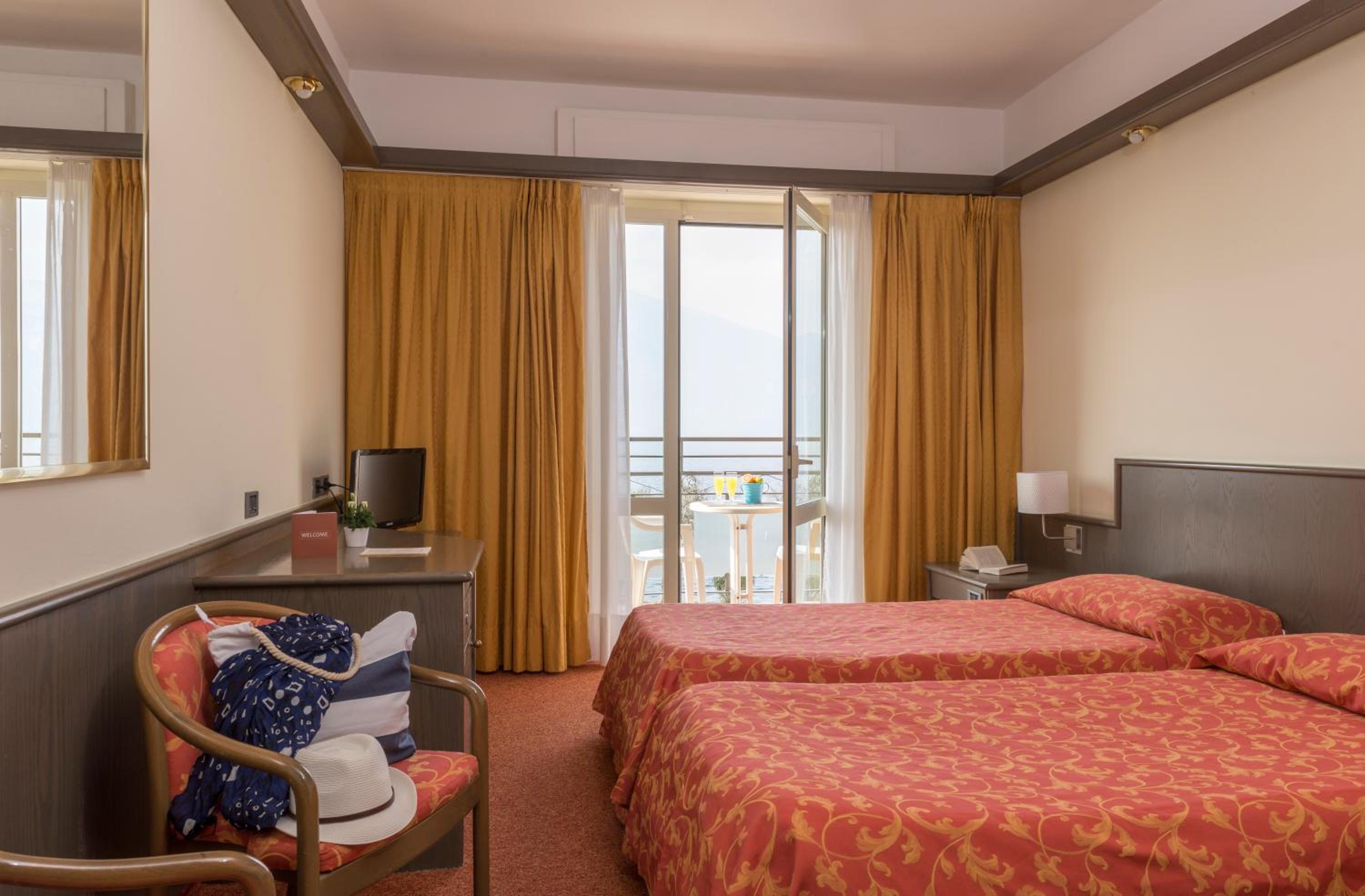 Superior Double or Twin Room - Photo 3